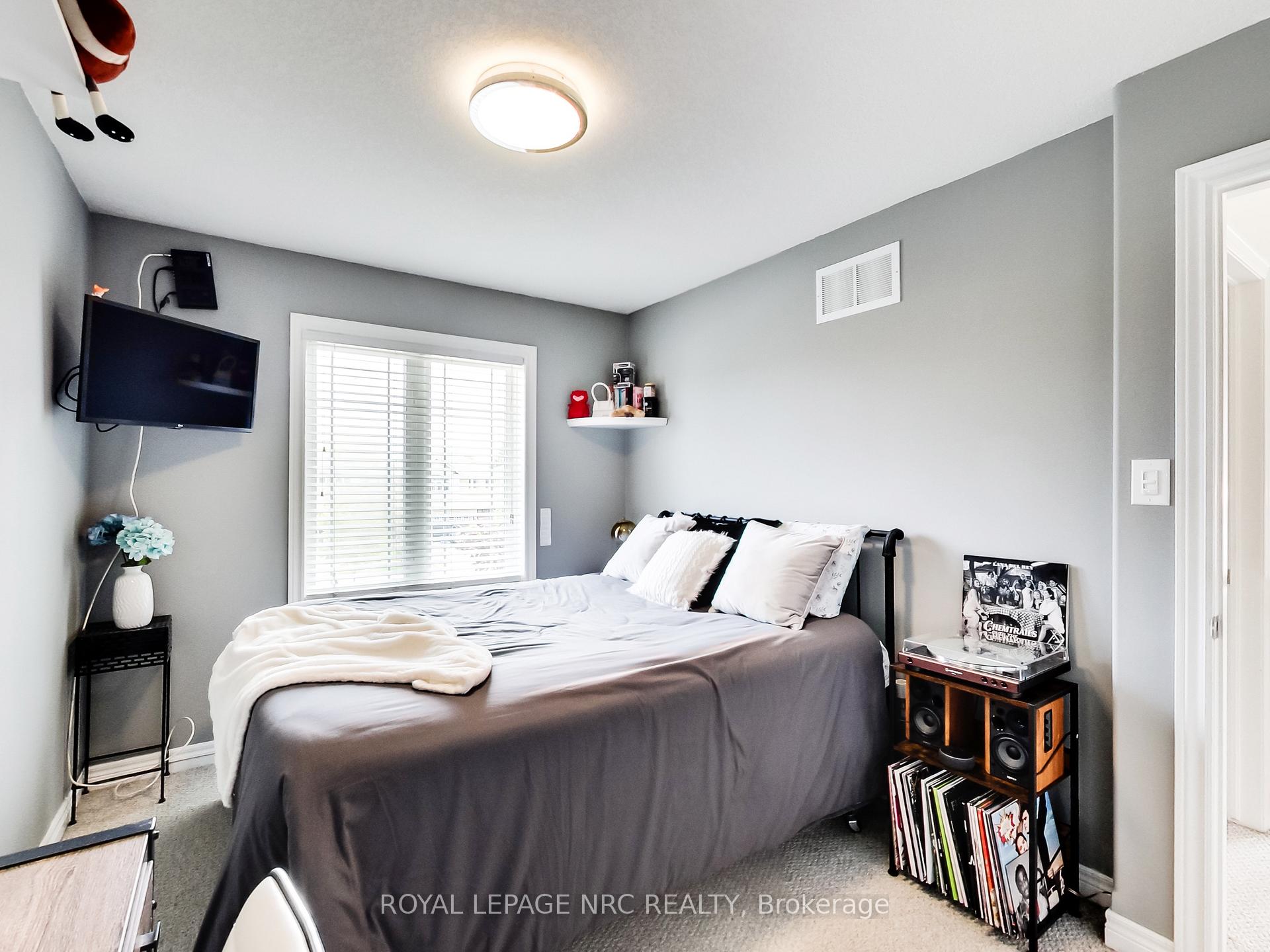 Photo 29 of 107 Sumner Crescent, Grimsby, Grimsby Beach — HOMEH