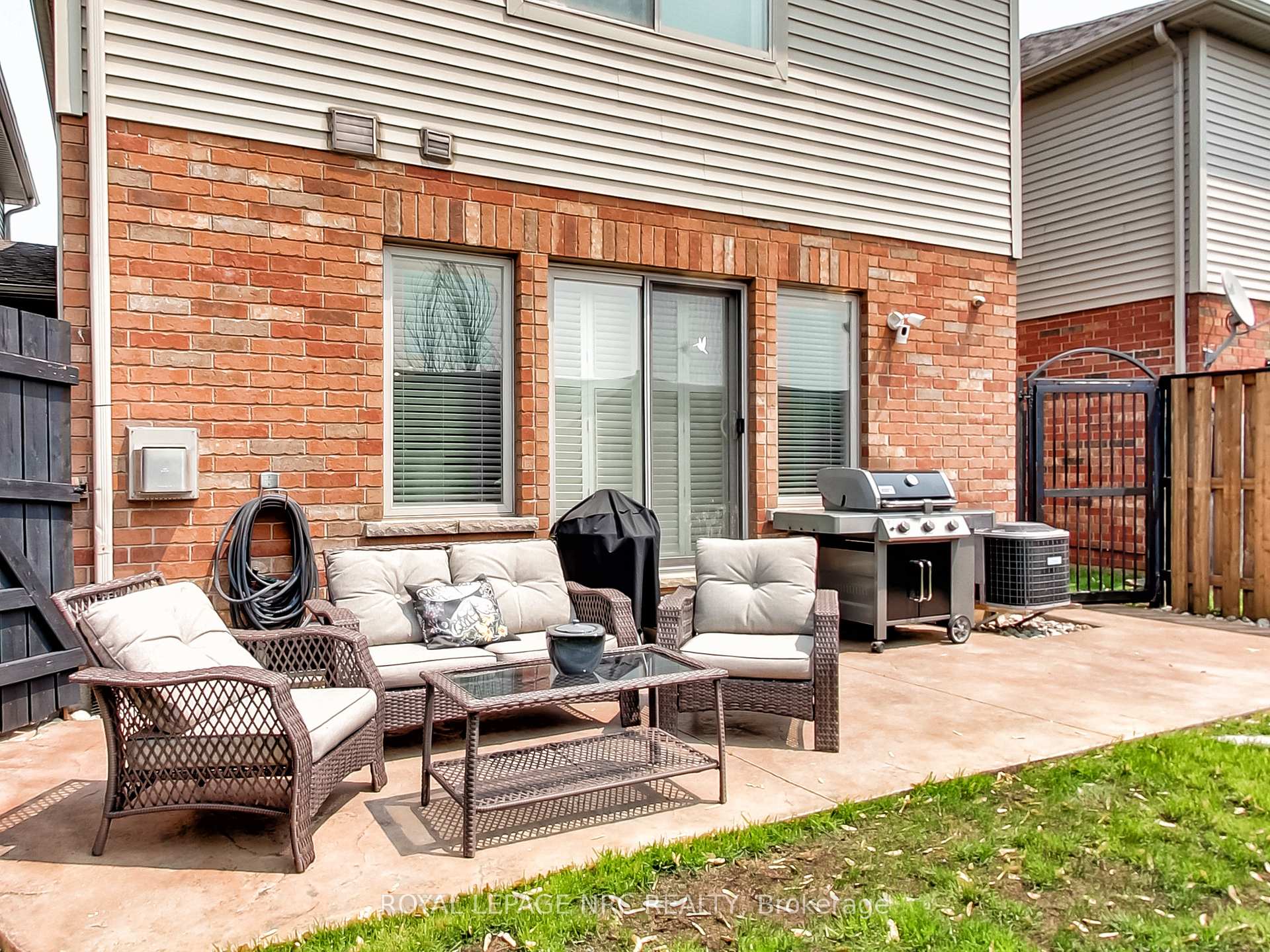 Photo 42 of 107 Sumner Crescent, Grimsby, Grimsby Beach — HOMEH