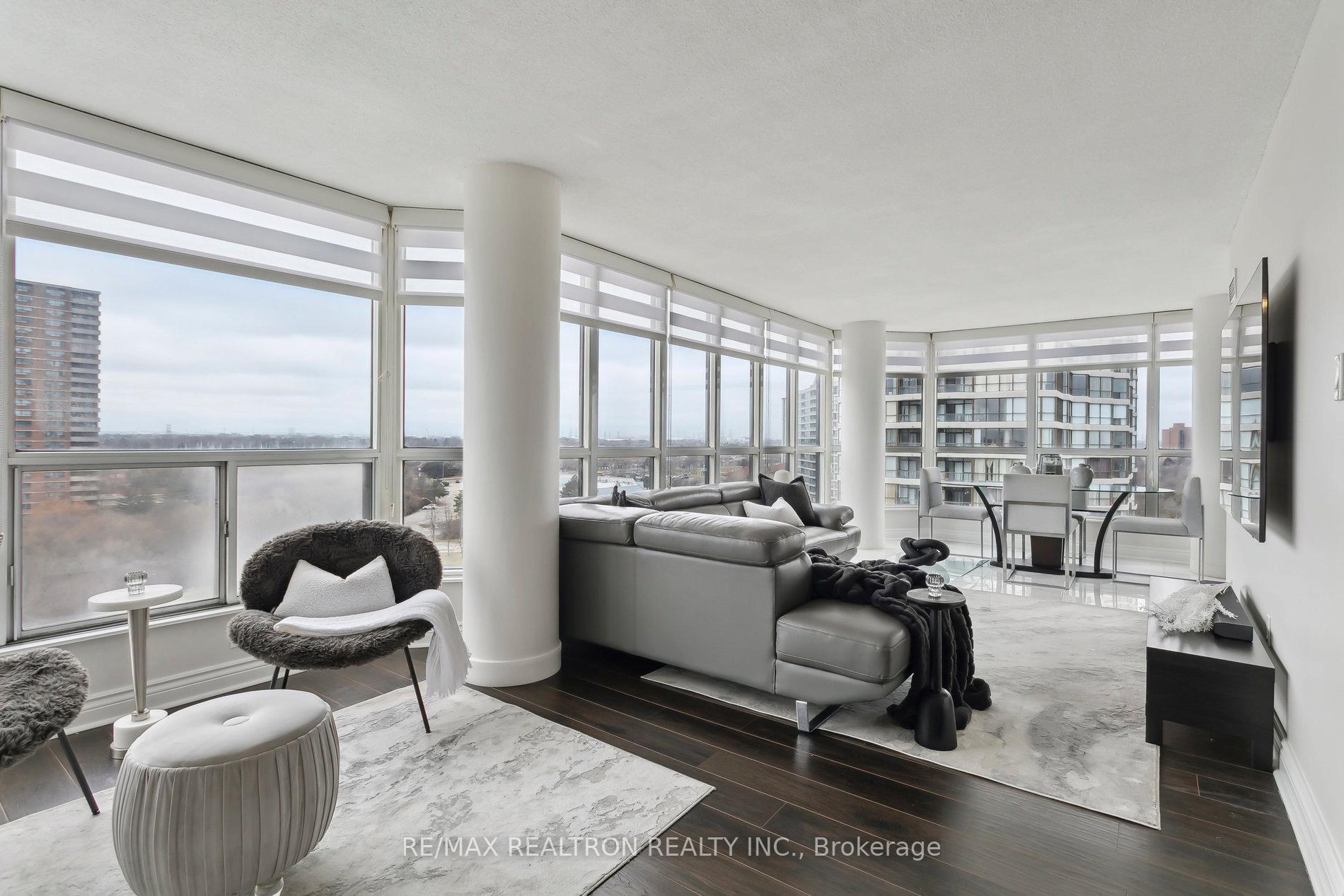 Photo 6 of Unit 1017, 5 Rowntree Road, Etobicoke, Mount Olive-Silverstone-Jamestown — HOMEH