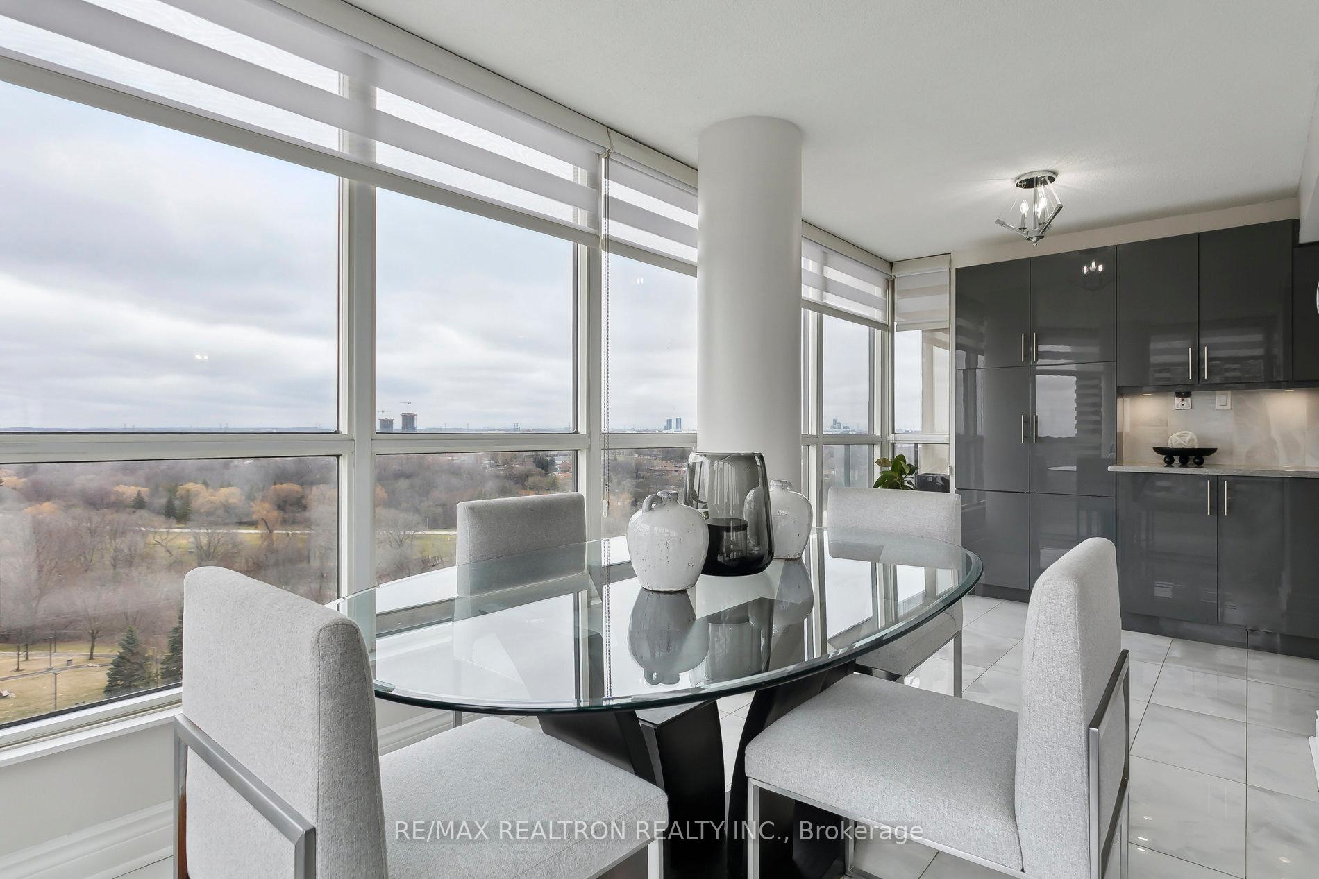 Photo 9 of Unit 1017, 5 Rowntree Road, Etobicoke, Mount Olive-Silverstone-Jamestown — HOMEH