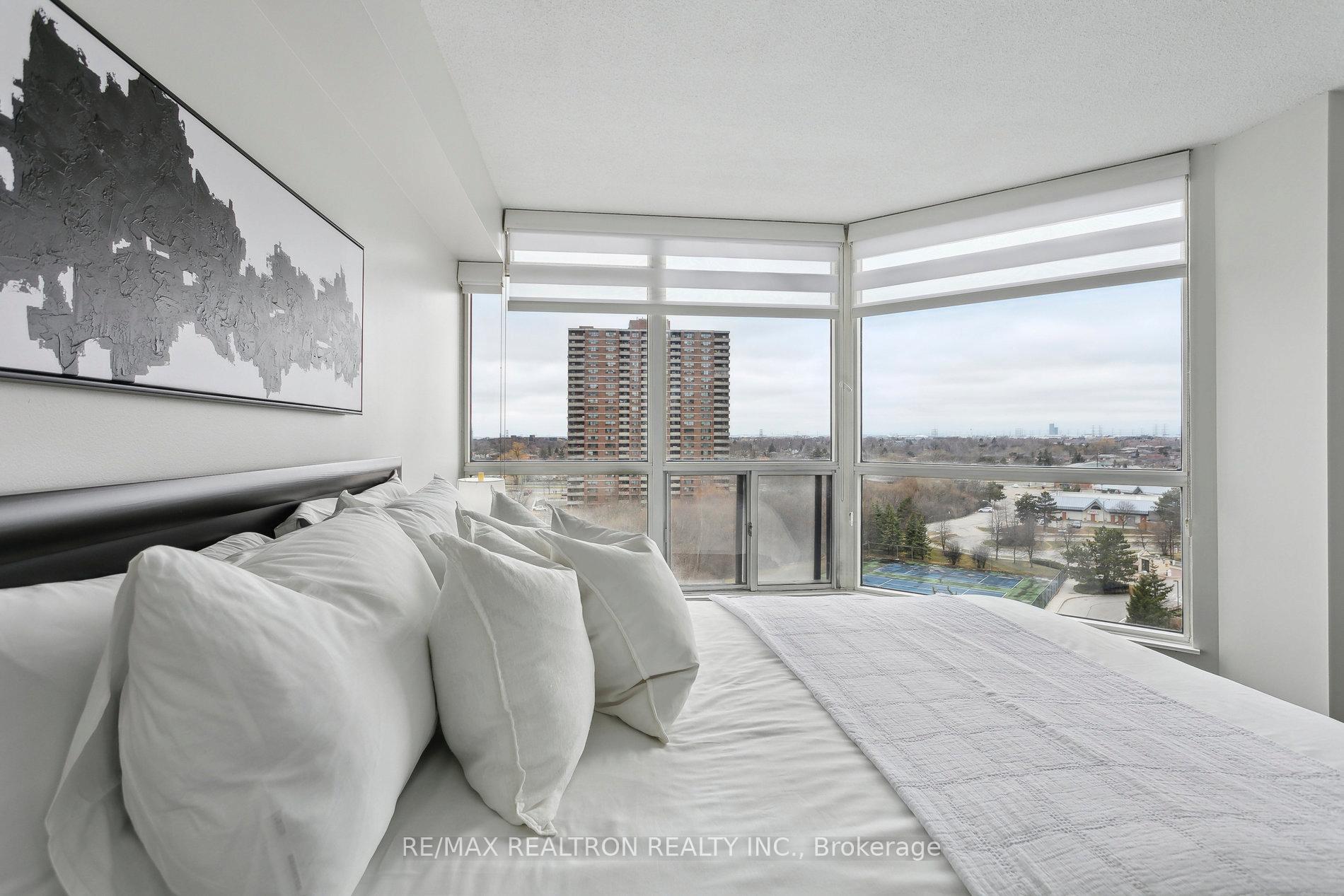 Photo 16 of Unit 1017, 5 Rowntree Road, Etobicoke, Mount Olive-Silverstone-Jamestown — HOMEH