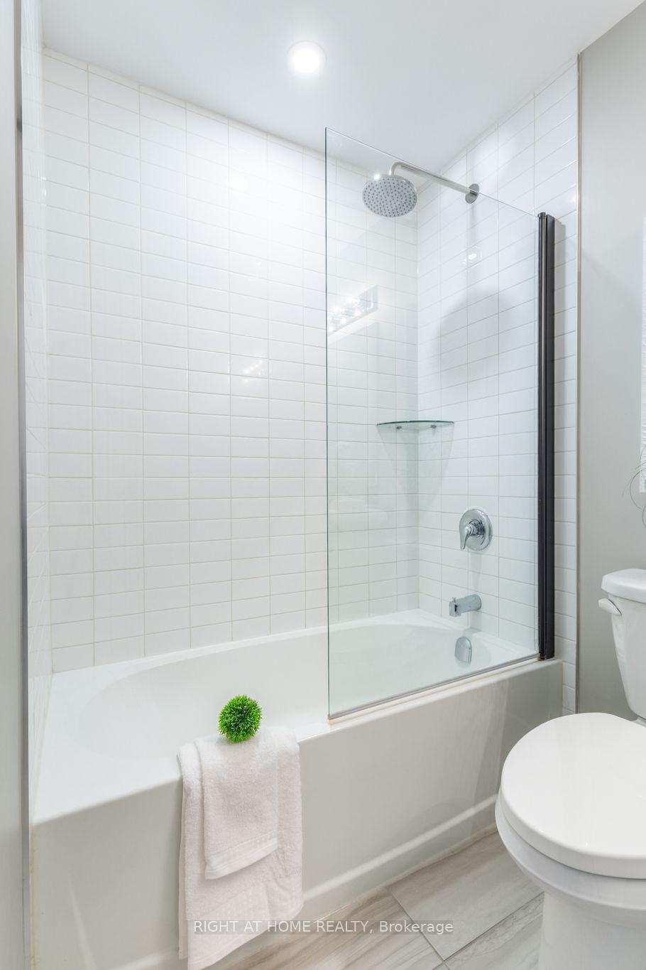 Photo 23 of Unit 331, 450 Dundas Street E, Hamilton, Waterdown — HOMEH