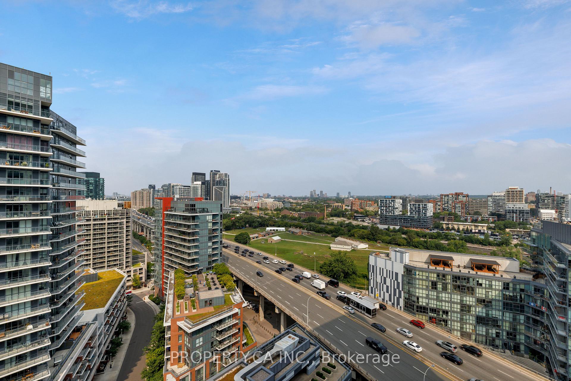 Photo 2 of Unit 2112, 20 Bruyeres Mews, Toronto, Niagara — HOMEH