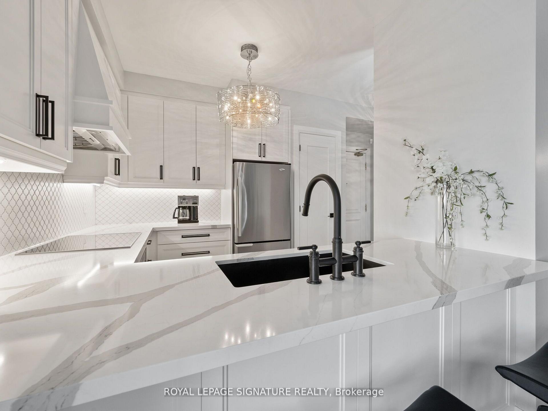 Photo 13 of Unit 610, 9245 Jane Street W, Vaughan, Maple — HOMEH