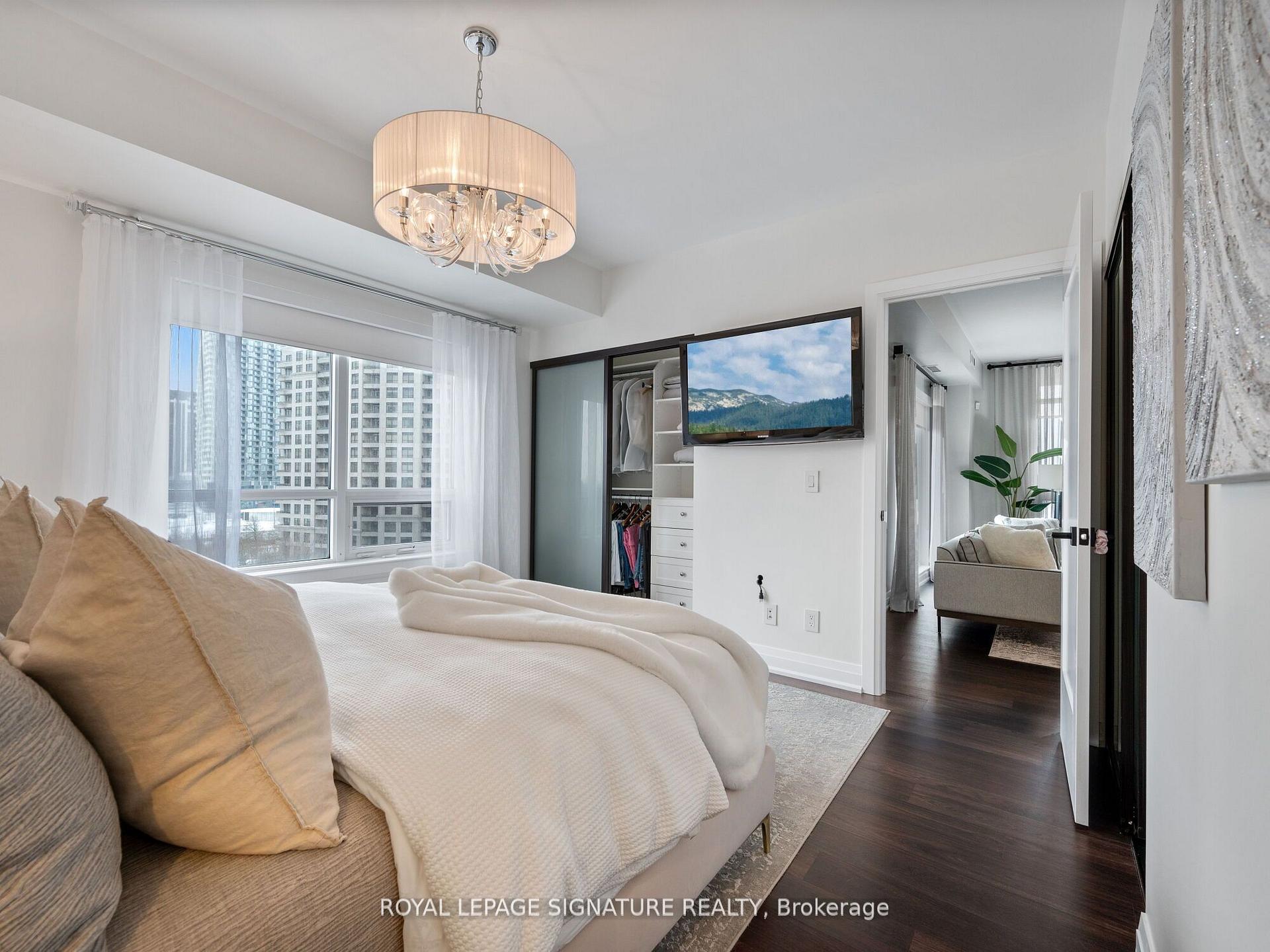 Photo 19 of Unit 610, 9245 Jane Street W, Vaughan, Maple — HOMEH