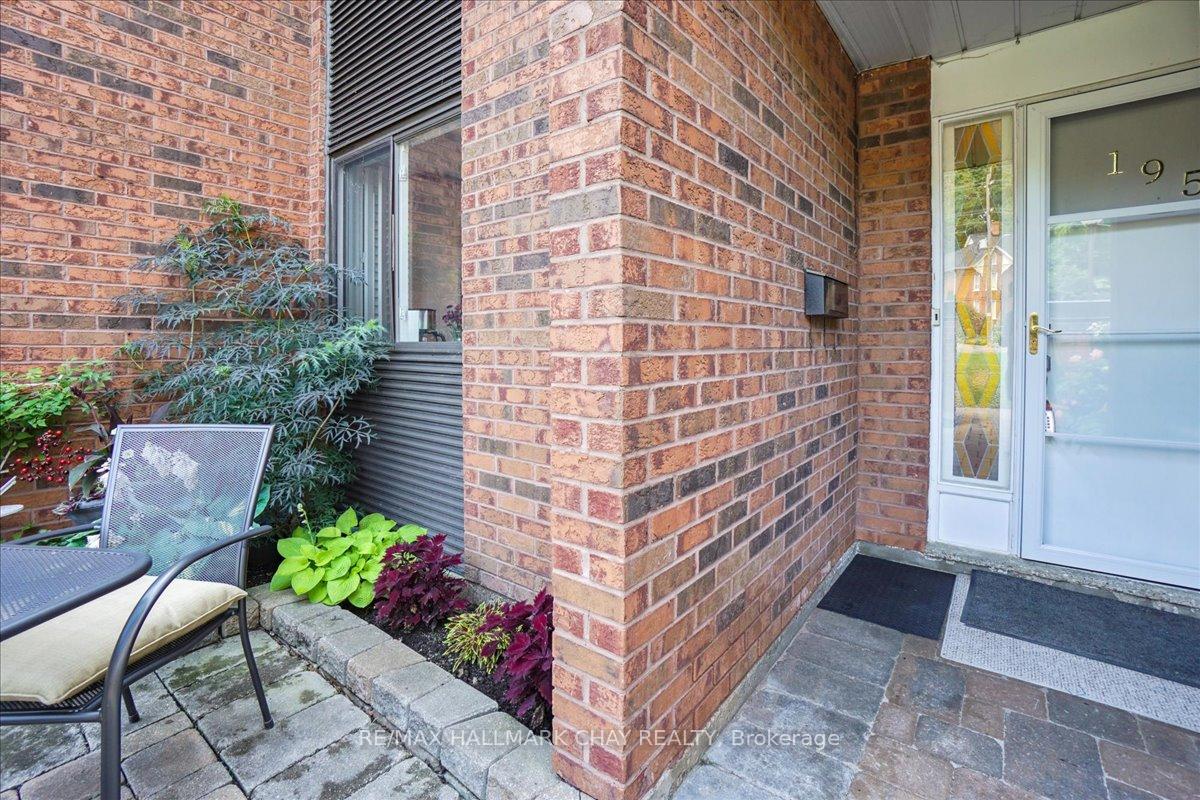 Photo 23 of 195 Collier Street, Barrie, City Centre — HOMEH