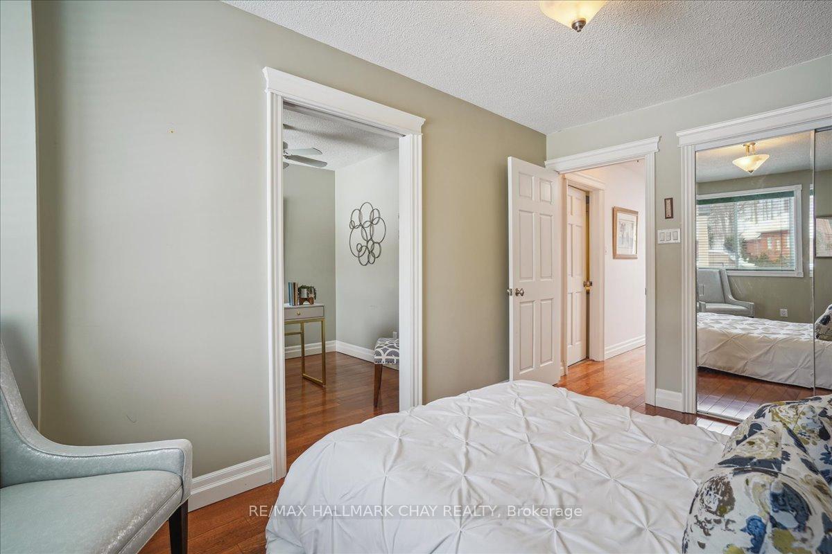 Photo 21 of 195 Collier Street, Barrie, City Centre — HOMEH