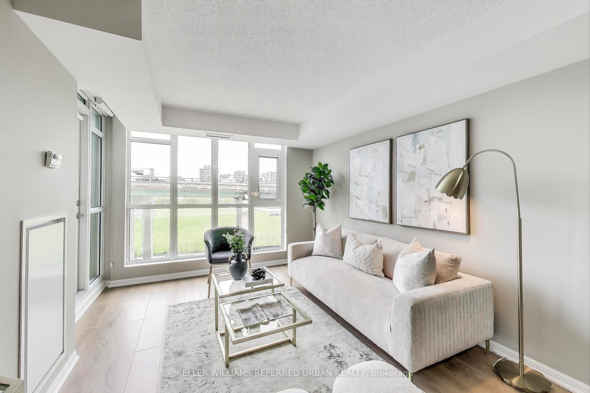 Photo 13 of Unit 826, 35 Bastion Street, Toronto, Niagara — HOMEH