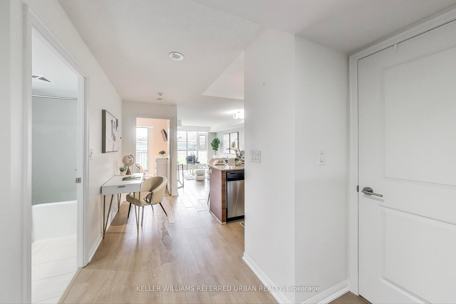 Photo 10 of Unit 826, 35 Bastion Street, Toronto, Niagara — HOMEH
