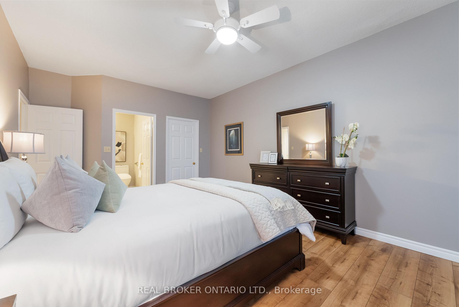 Photo 8 of Unit PH #7, 3267 King Street E, Kitchener — HOMEH