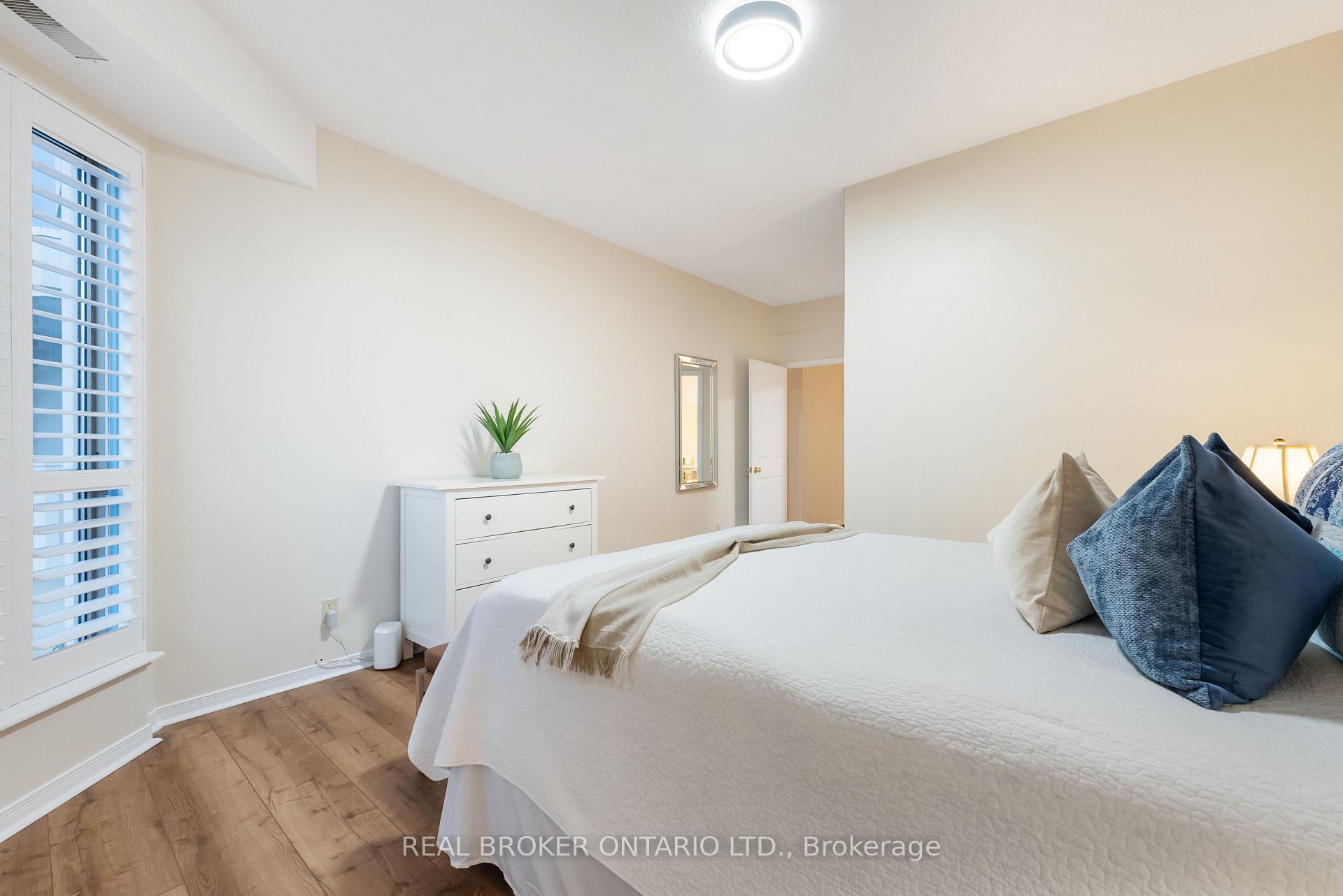 Photo 12 of Unit PH #7, 3267 King Street E, Kitchener — HOMEH