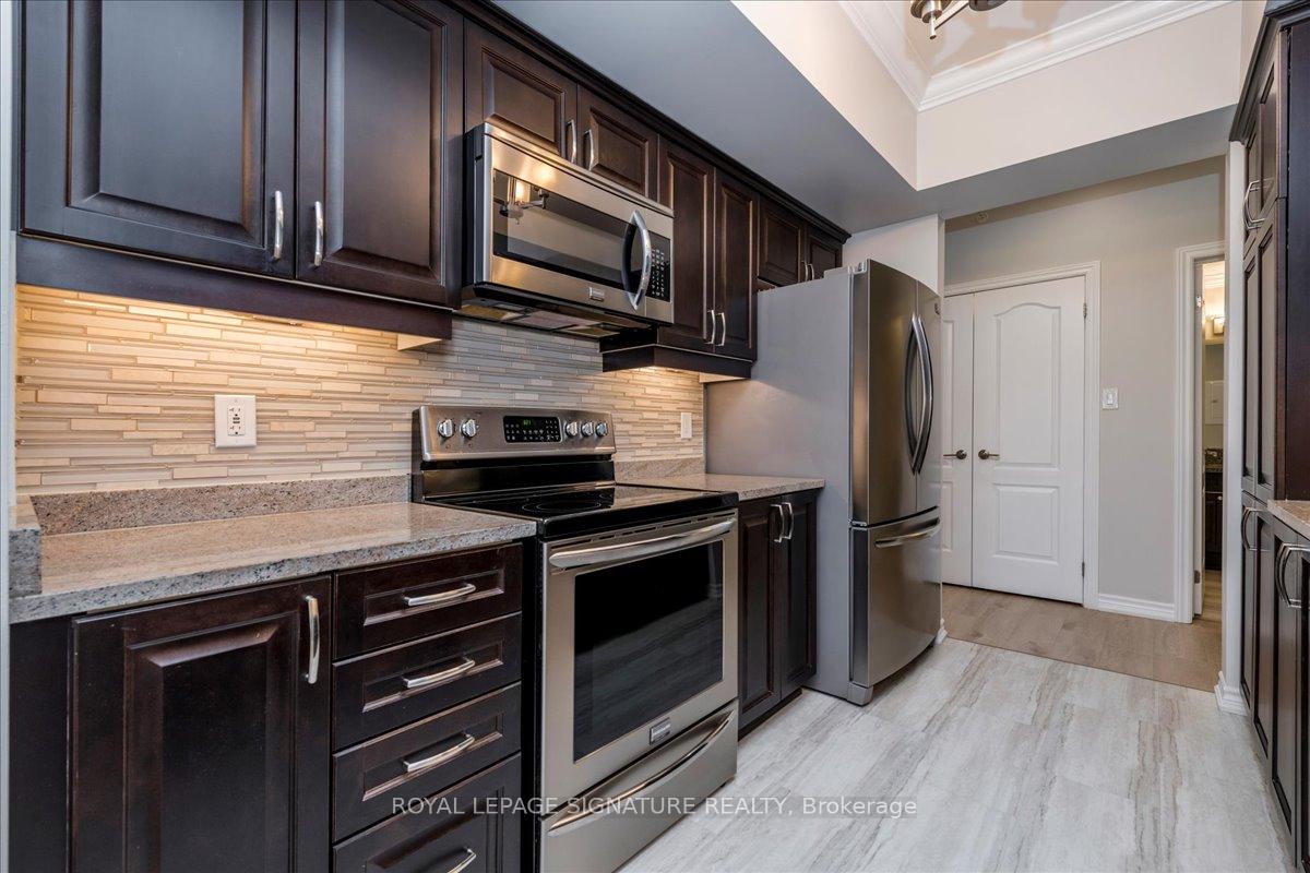 Photo 10 of Unit 301, 45 Ferndale Drive S, Barrie, Ardagh — HOMEH