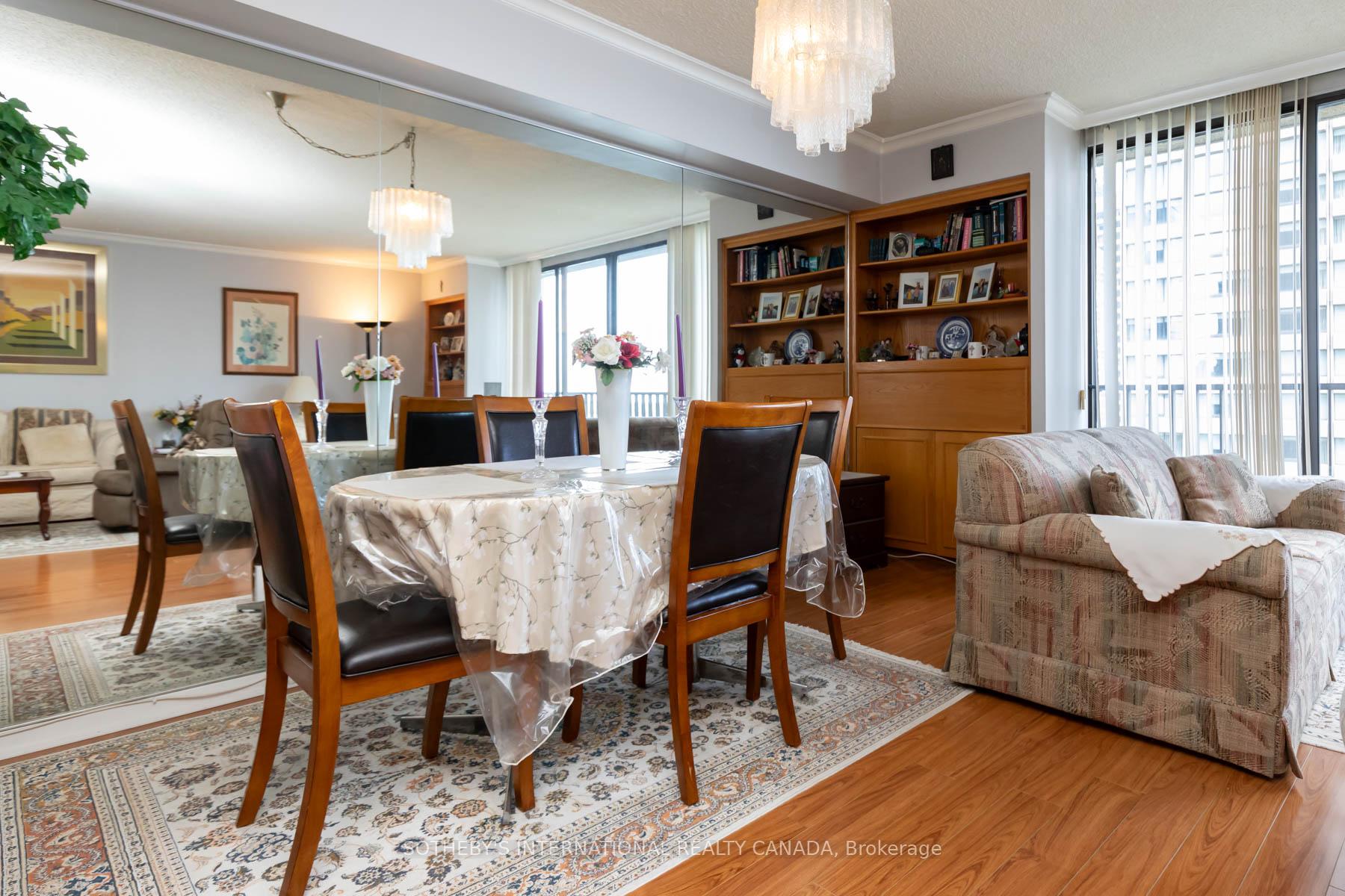 Photo 6 of Unit 1429, 33 Harbour Square, Toronto, Waterfront Communities — HOMEH