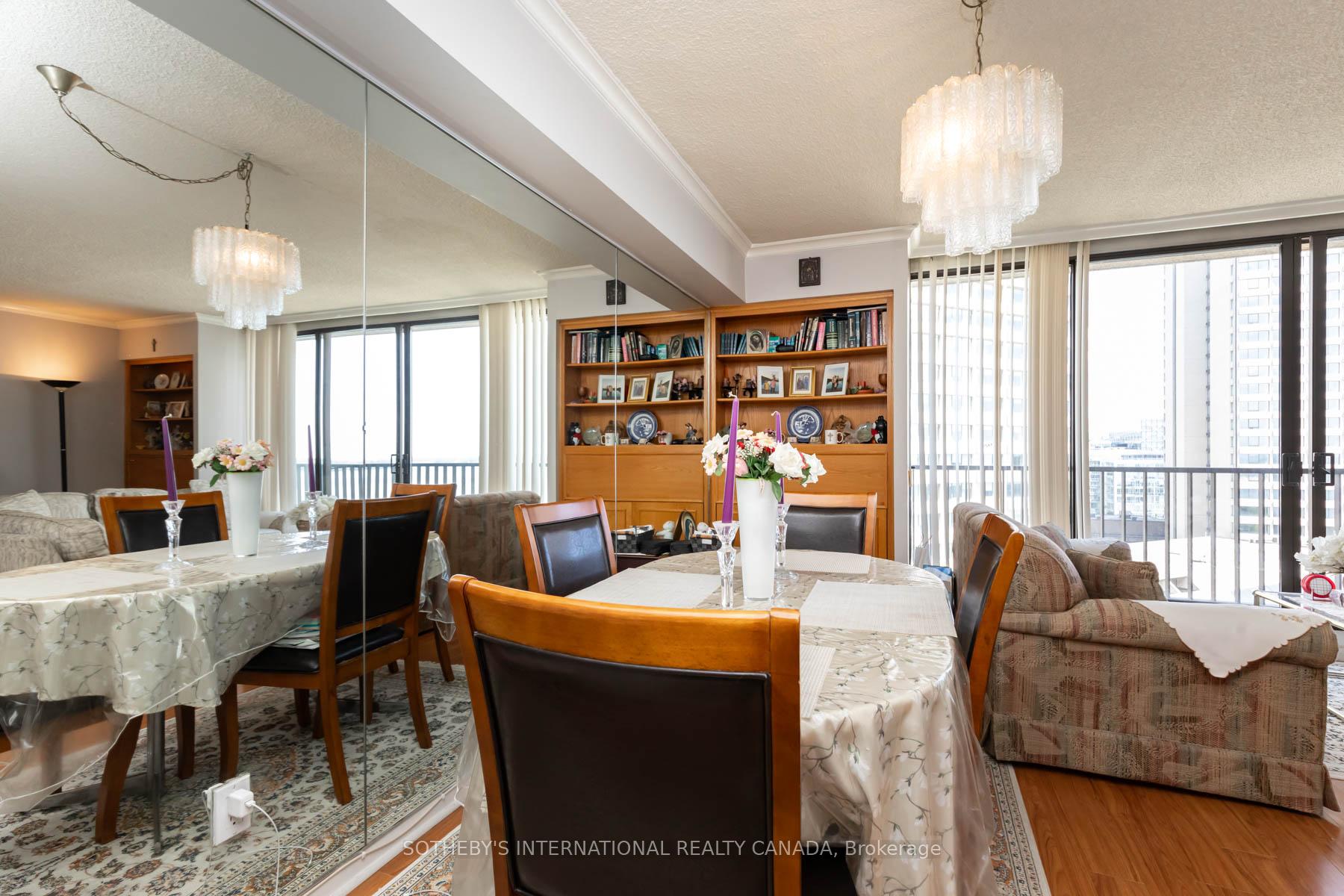 Photo 32 of Unit 1429, 33 Harbour Square, Toronto, Waterfront Communities — HOMEH