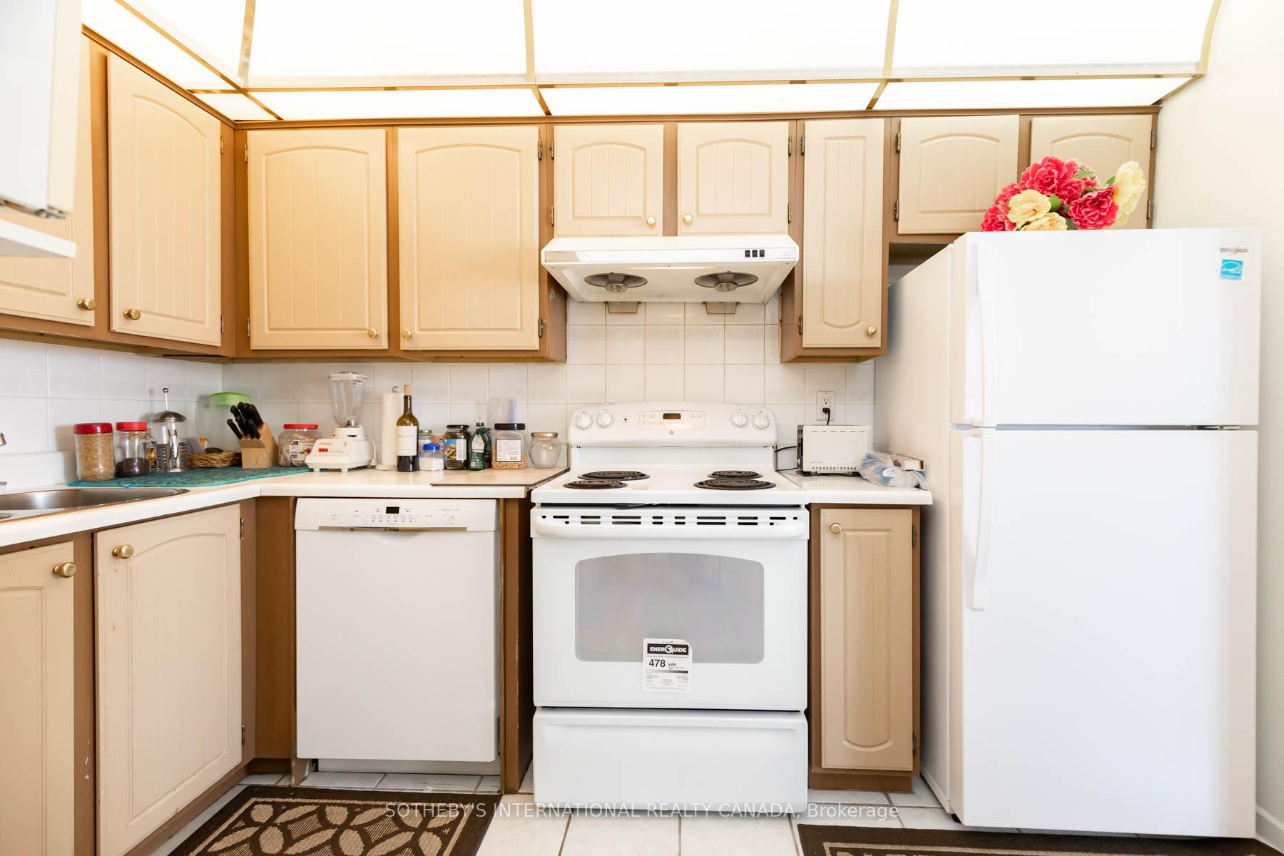 Photo 34 of Unit 1429, 33 Harbour Square, Toronto, Waterfront Communities — HOMEH