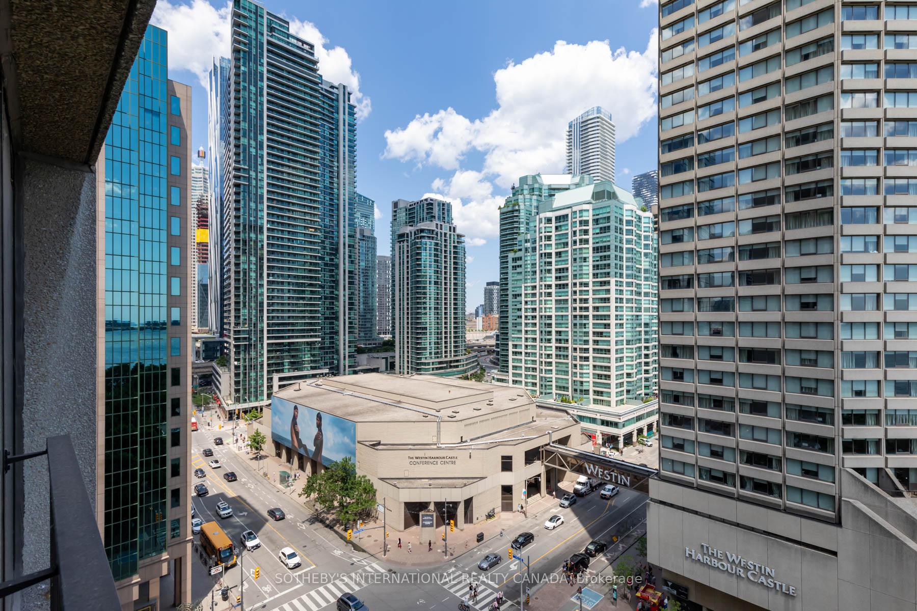 Photo 16 of Unit 1429, 33 Harbour Square, Toronto, Waterfront Communities — HOMEH