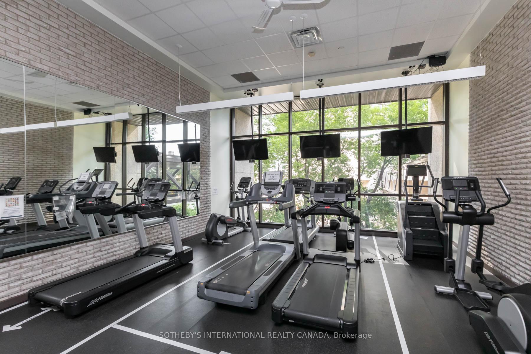 Photo 15 of Unit 1429, 33 Harbour Square, Toronto, Waterfront Communities — HOMEH