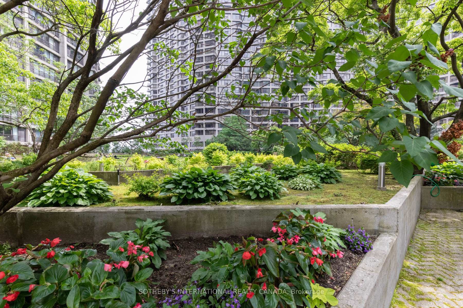 Photo 28 of Unit 1429, 33 Harbour Square, Toronto, Waterfront Communities — HOMEH