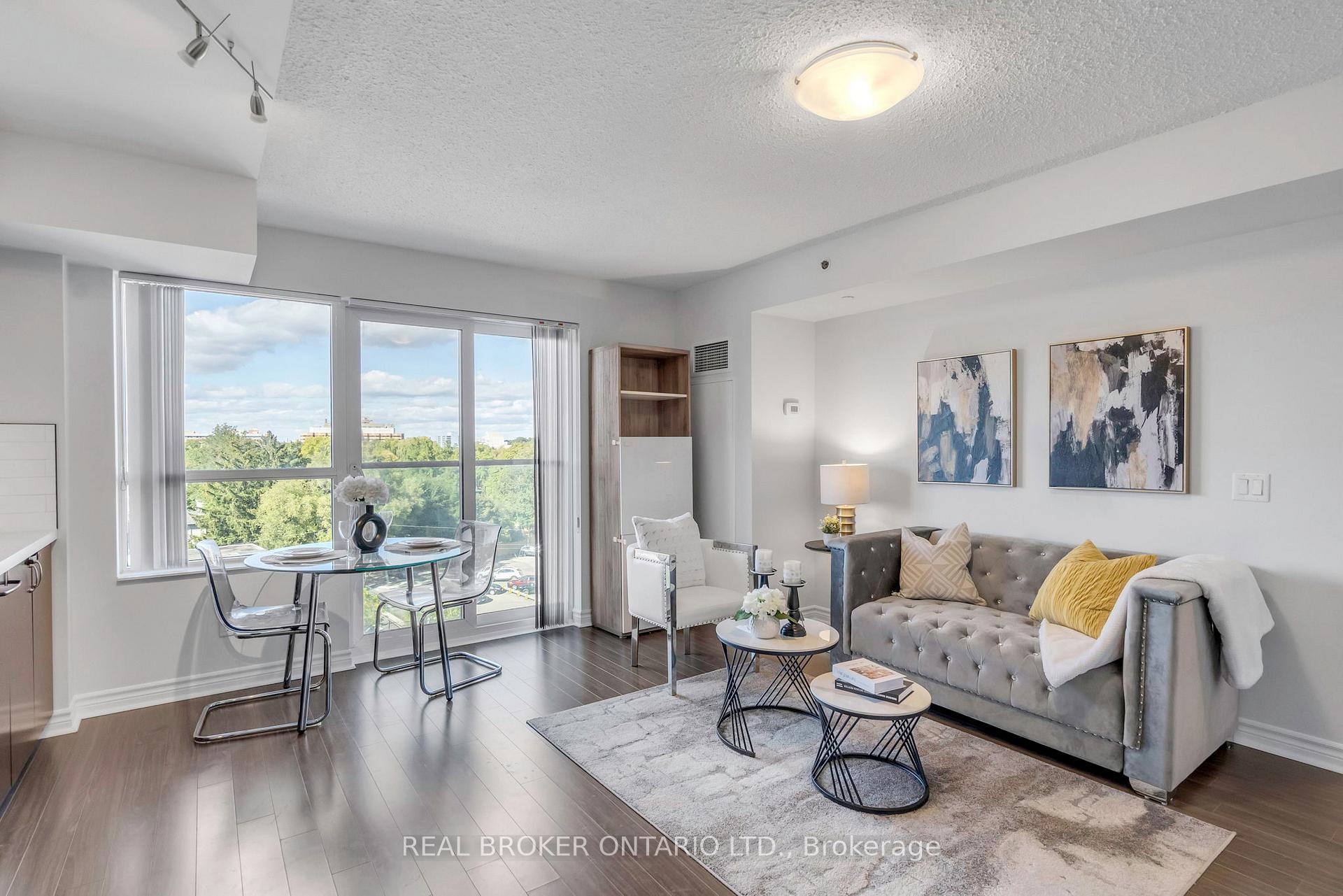 Photo 9 of Unit 604, 35 Saranac Boulevard, Toronto, Englemount-Lawrence — HOMEH