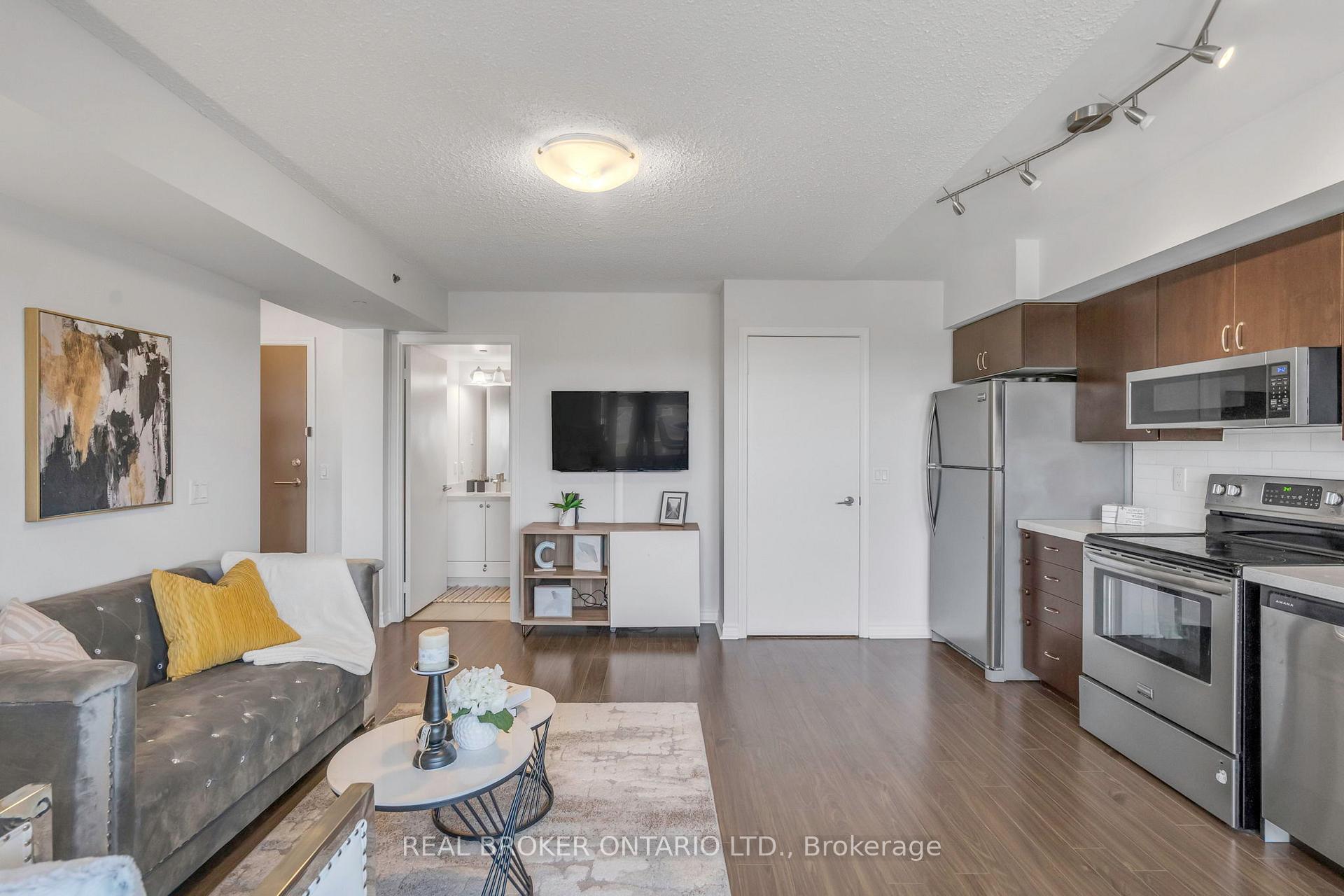 Photo 16 of Unit 604, 35 Saranac Boulevard, Toronto, Englemount-Lawrence — HOMEH
