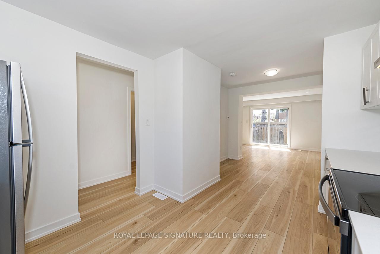 Photo 5 of Unit 4, 20 Anna Capri Drive, Hamilton, Templemead — HOMEH