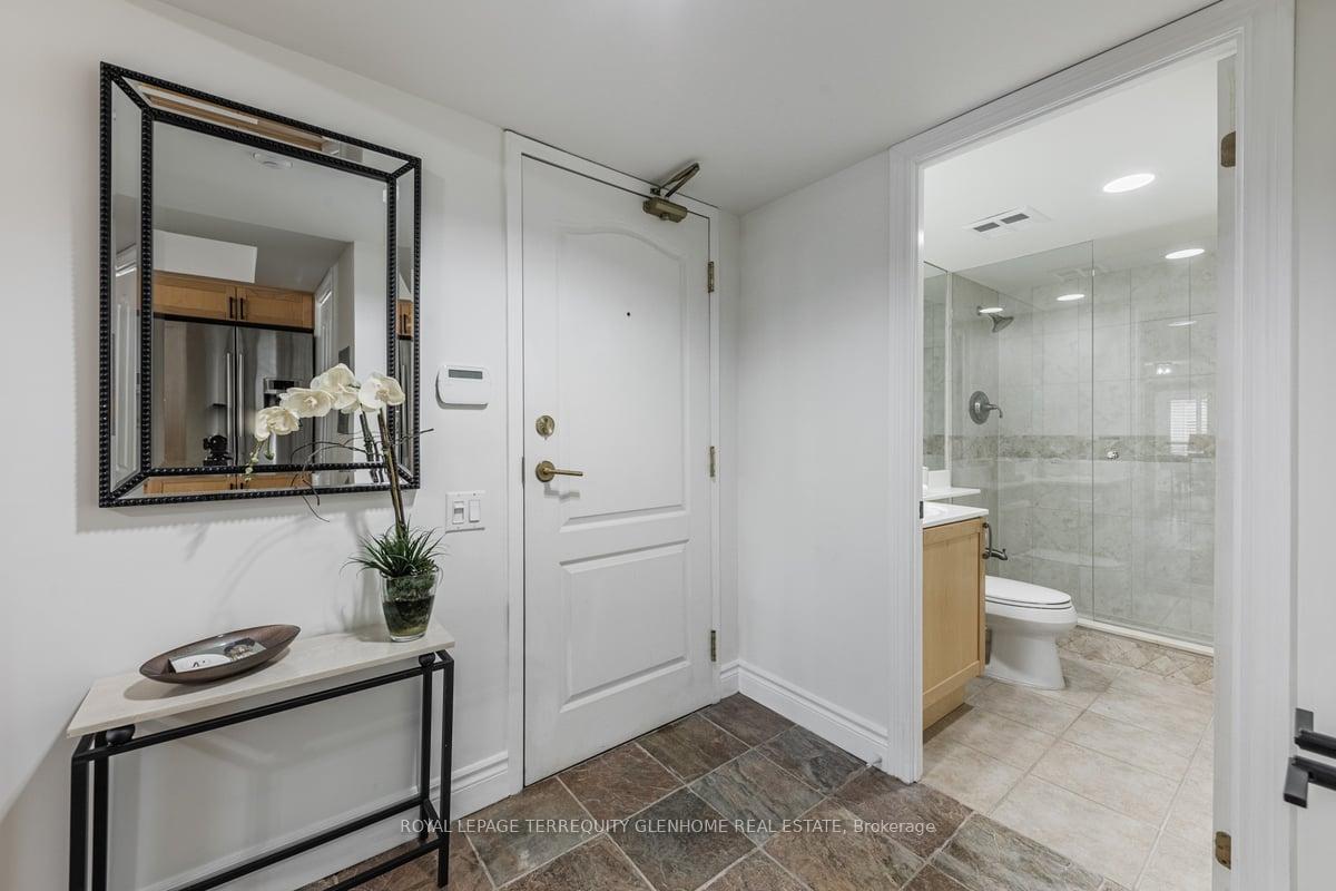 Photo 19 of Unit 207, 2 Alexandra Boulevard W, Toronto, Lawrence Park South — HOMEH