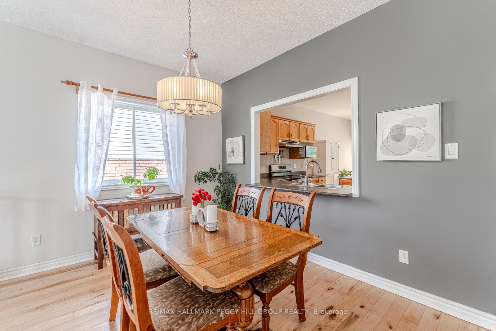 Photo 6 of 255 Mapleton Avenue, Barrie, Holly — HOMEH