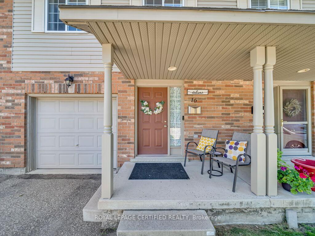 Photo 5 of Unit 16, 15 Gregg Court, Kitchener — HOMEH