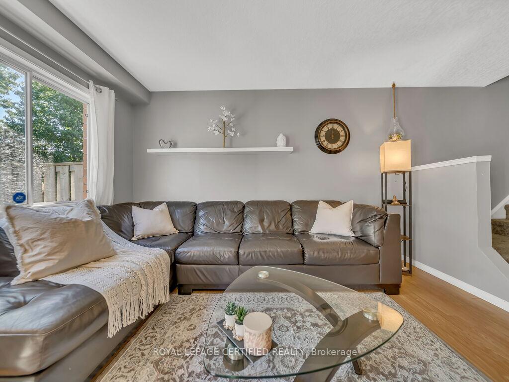 Photo 4 of Unit 16, 15 Gregg Court, Kitchener — HOMEH
