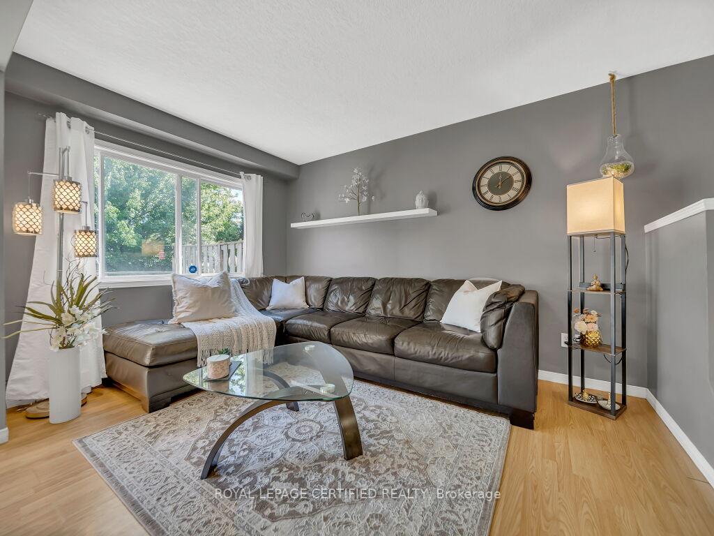 Photo 3 of Unit 16, 15 Gregg Court, Kitchener — HOMEH