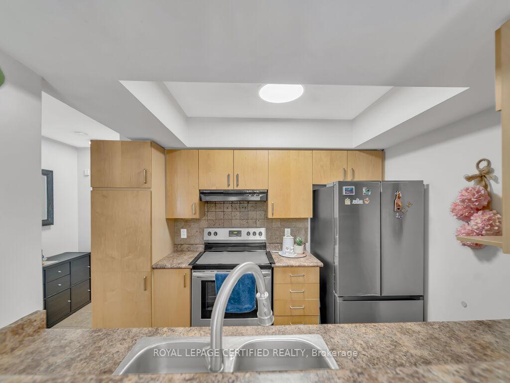 Photo 11 of Unit 16, 15 Gregg Court, Kitchener — HOMEH