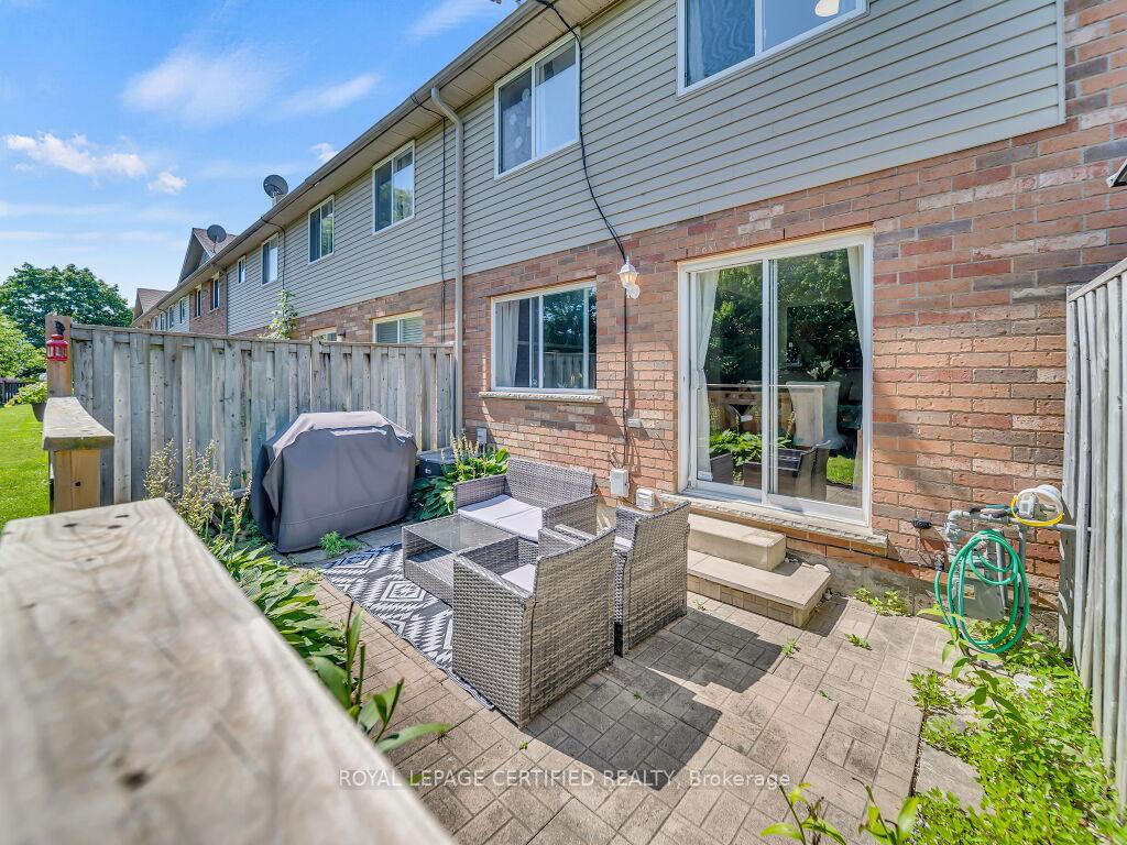 Photo 39 of Unit 16, 15 Gregg Court, Kitchener — HOMEH