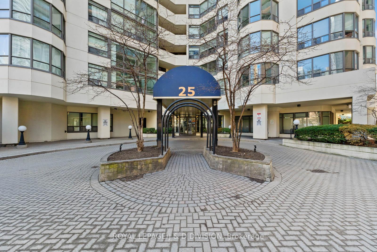 Photo 2 of Unit 1708, 25 Maitland Street, Toronto, Church-Yonge Corridor — HOMEH