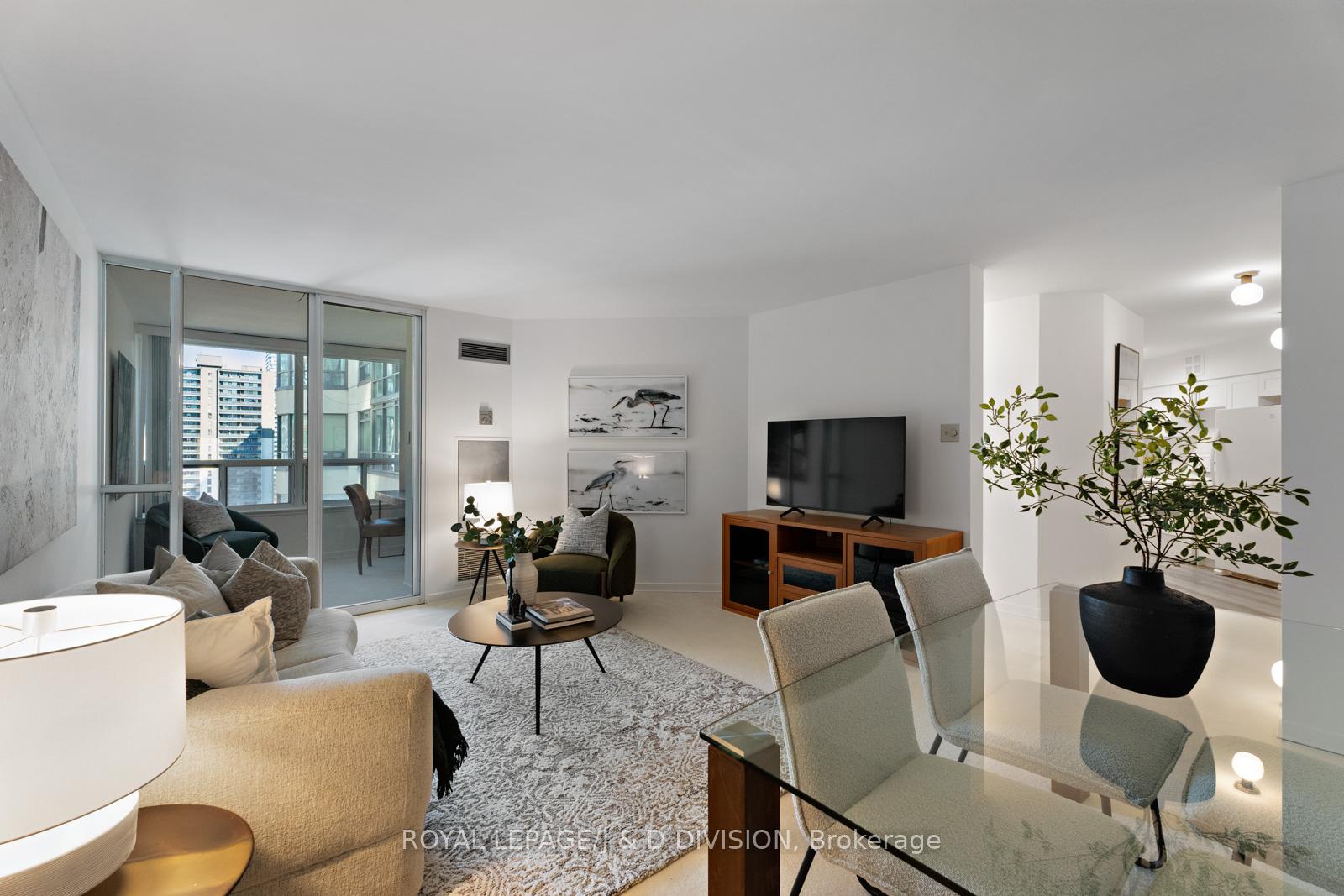 Photo 11 of Unit 1708, 25 Maitland Street, Toronto, Church-Yonge Corridor — HOMEH