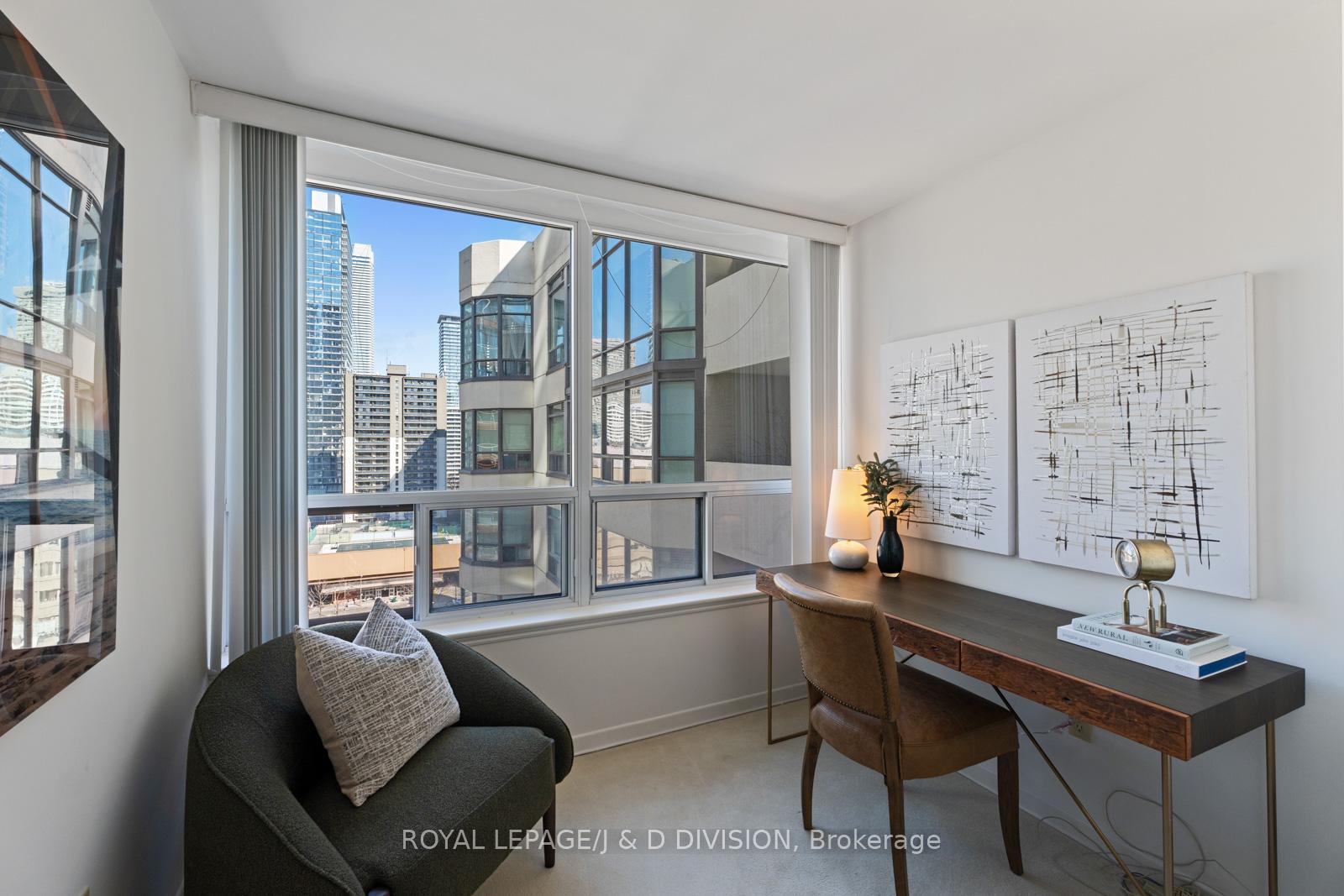 Photo 18 of Unit 1708, 25 Maitland Street, Toronto, Church-Yonge Corridor — HOMEH