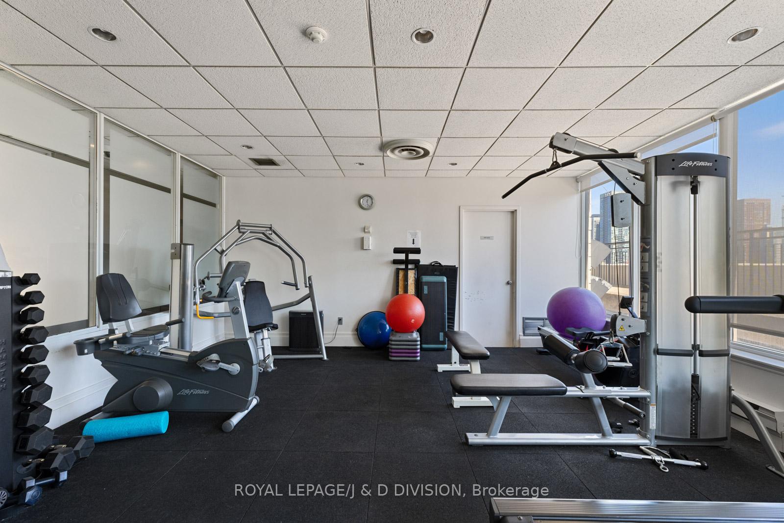 Photo 22 of Unit 1708, 25 Maitland Street, Toronto, Church-Yonge Corridor — HOMEH