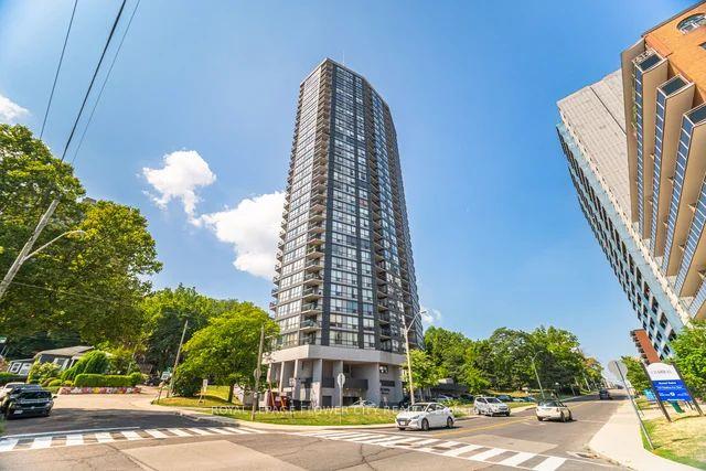 Front of Unit 608, 150 Charlton Avenue E