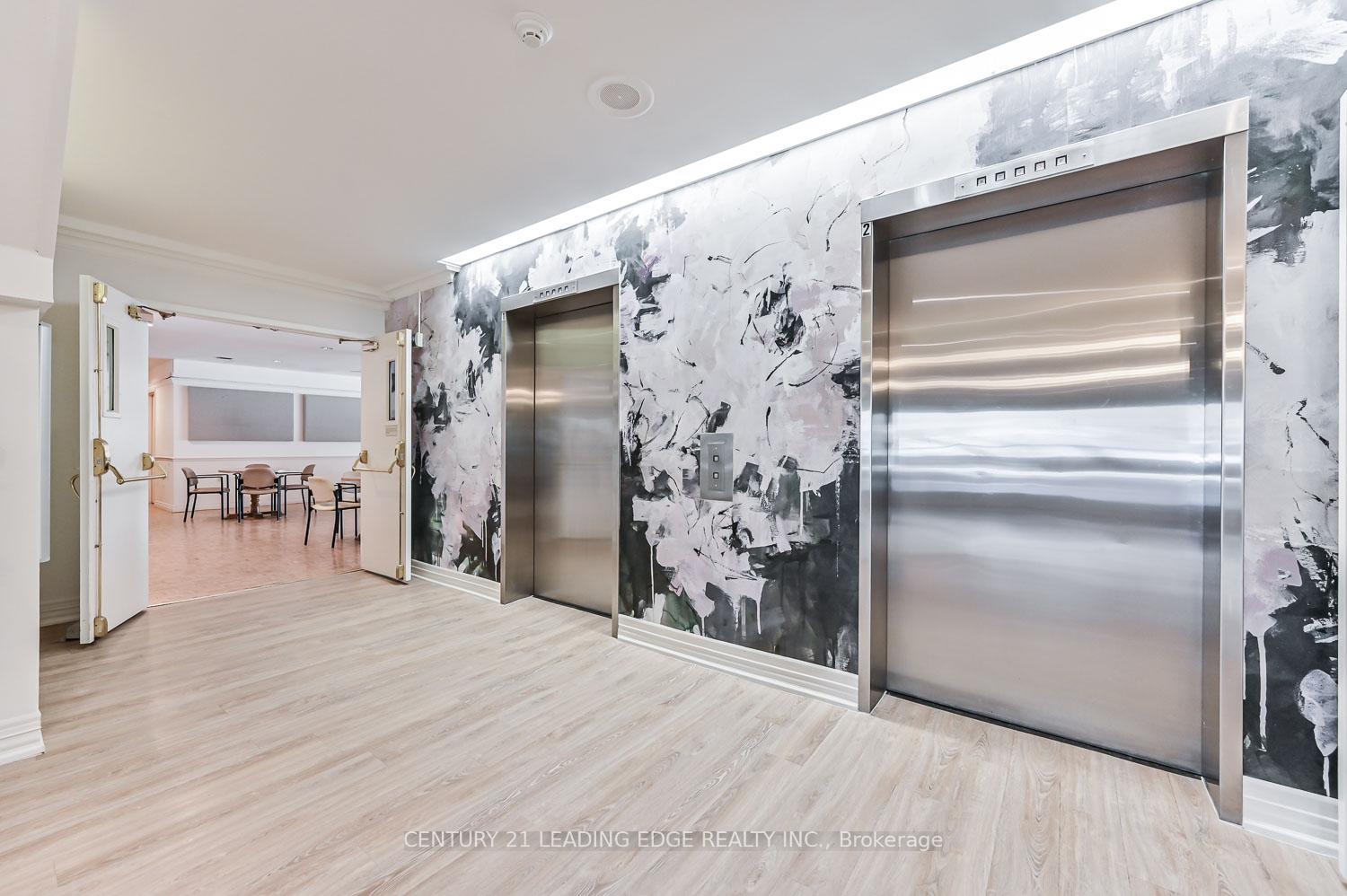 Photo 7 of Unit 324, 100 Anna Russell Way, Markham, Unionville — HOMEH