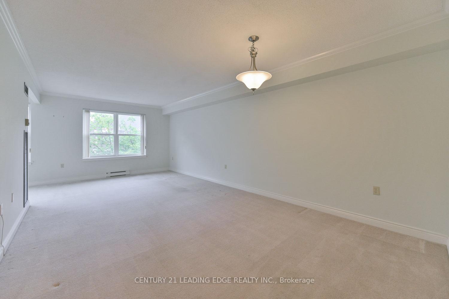 Photo 11 of Unit 324, 100 Anna Russell Way, Markham, Unionville — HOMEH