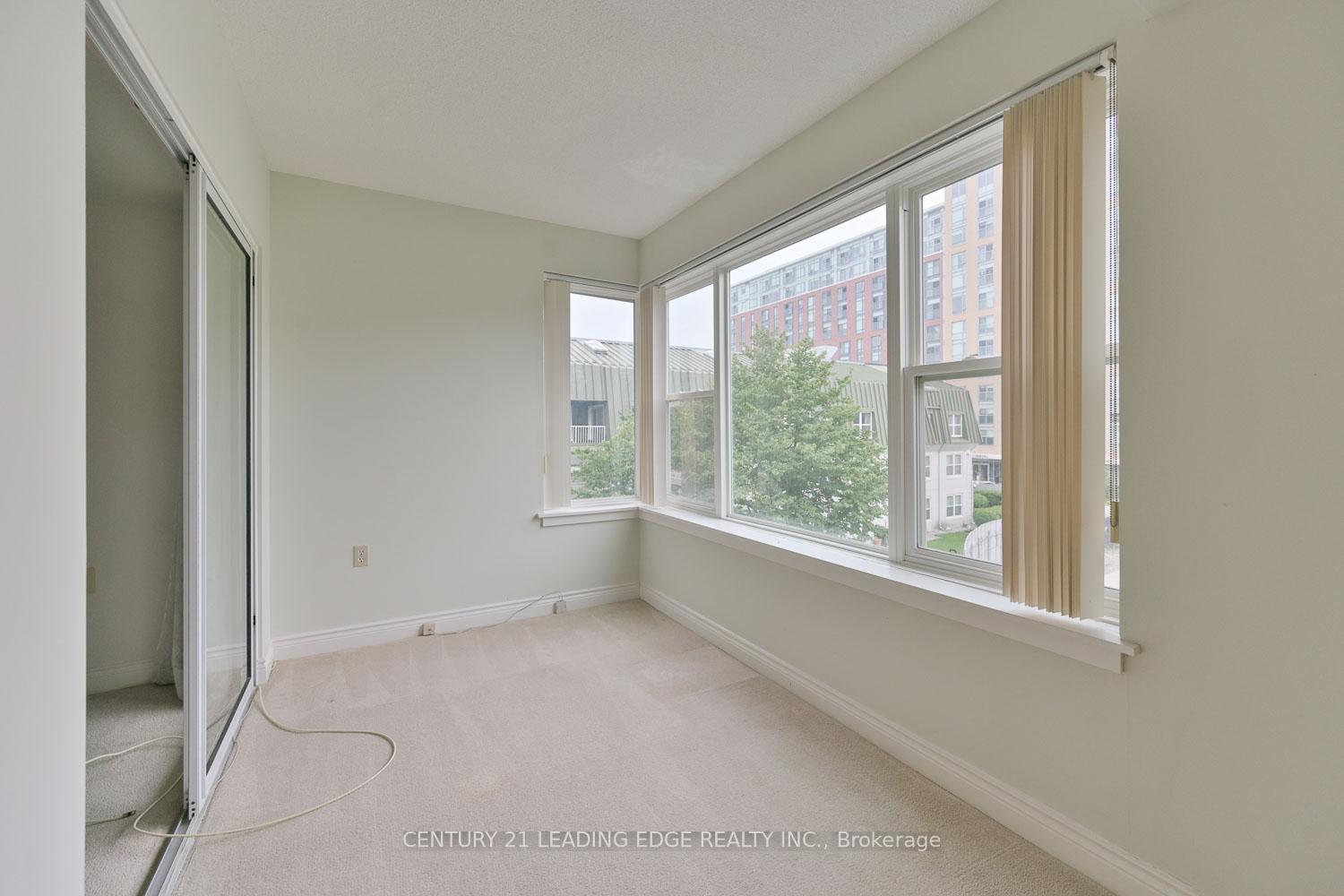 Photo 13 of Unit 324, 100 Anna Russell Way, Markham, Unionville — HOMEH