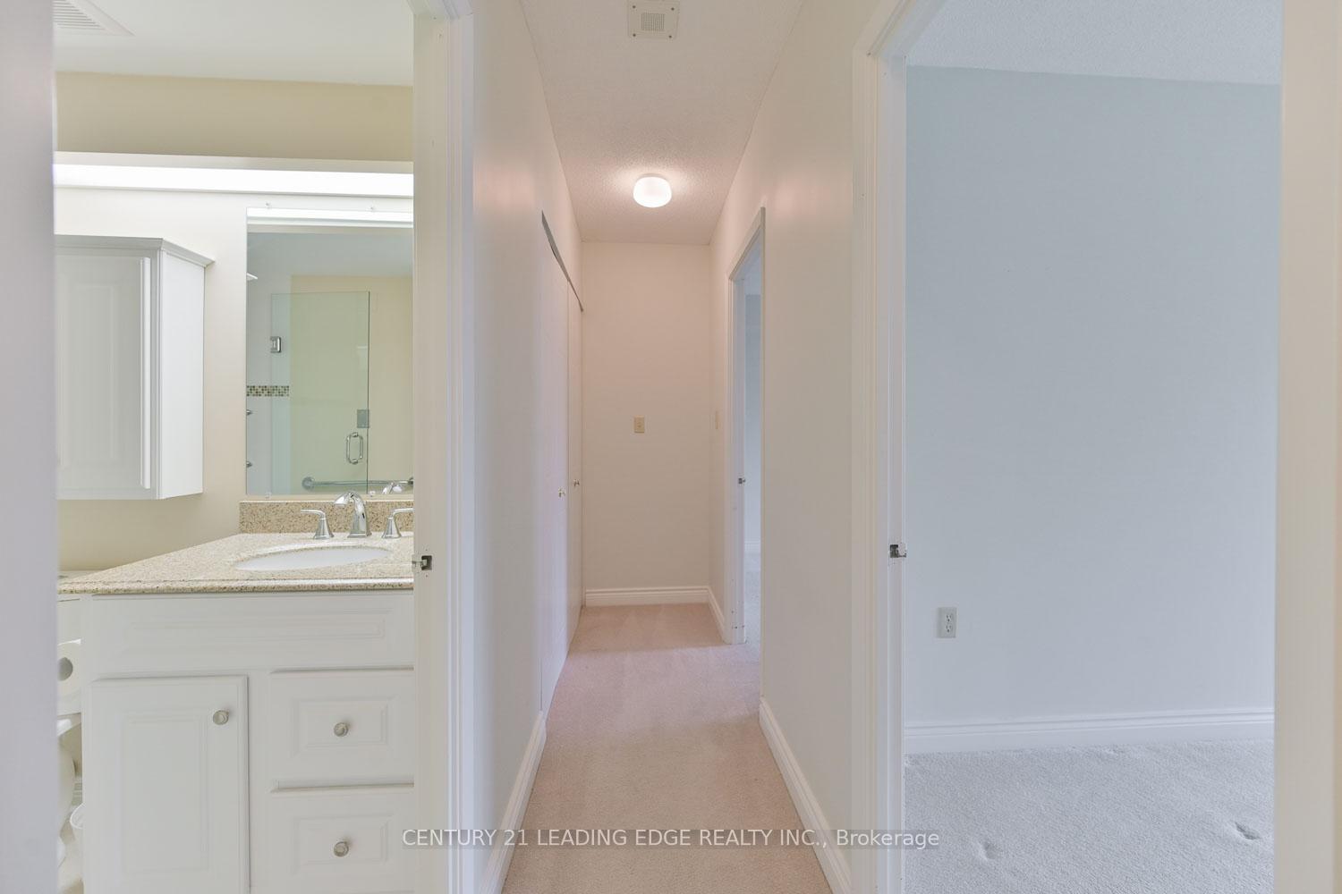 Photo 12 of Unit 324, 100 Anna Russell Way, Markham, Unionville — HOMEH