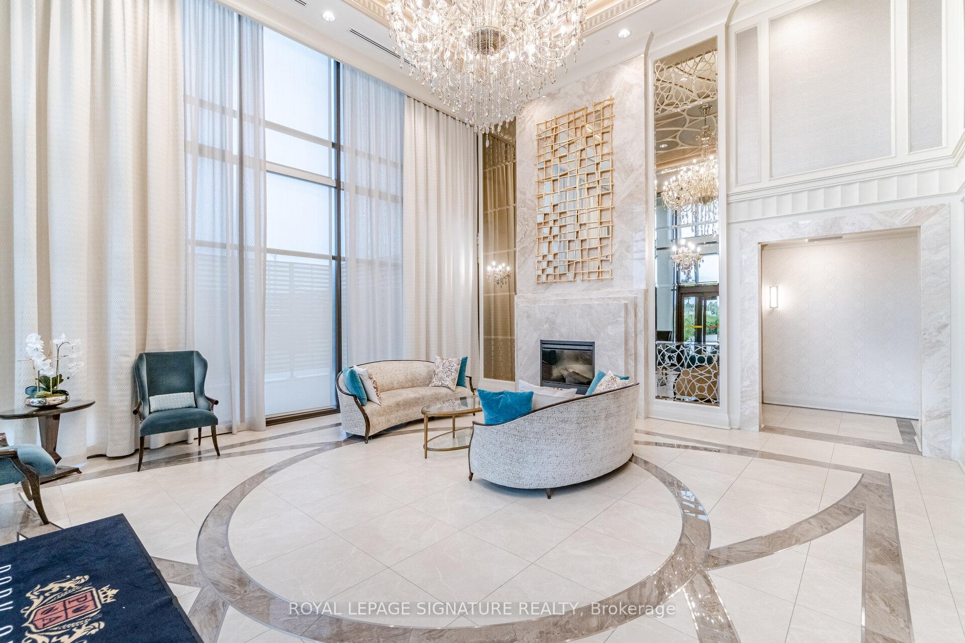 Photo 7 of Unit 121, 9075 Jane Street E, Vaughan, Concord — HOMEH