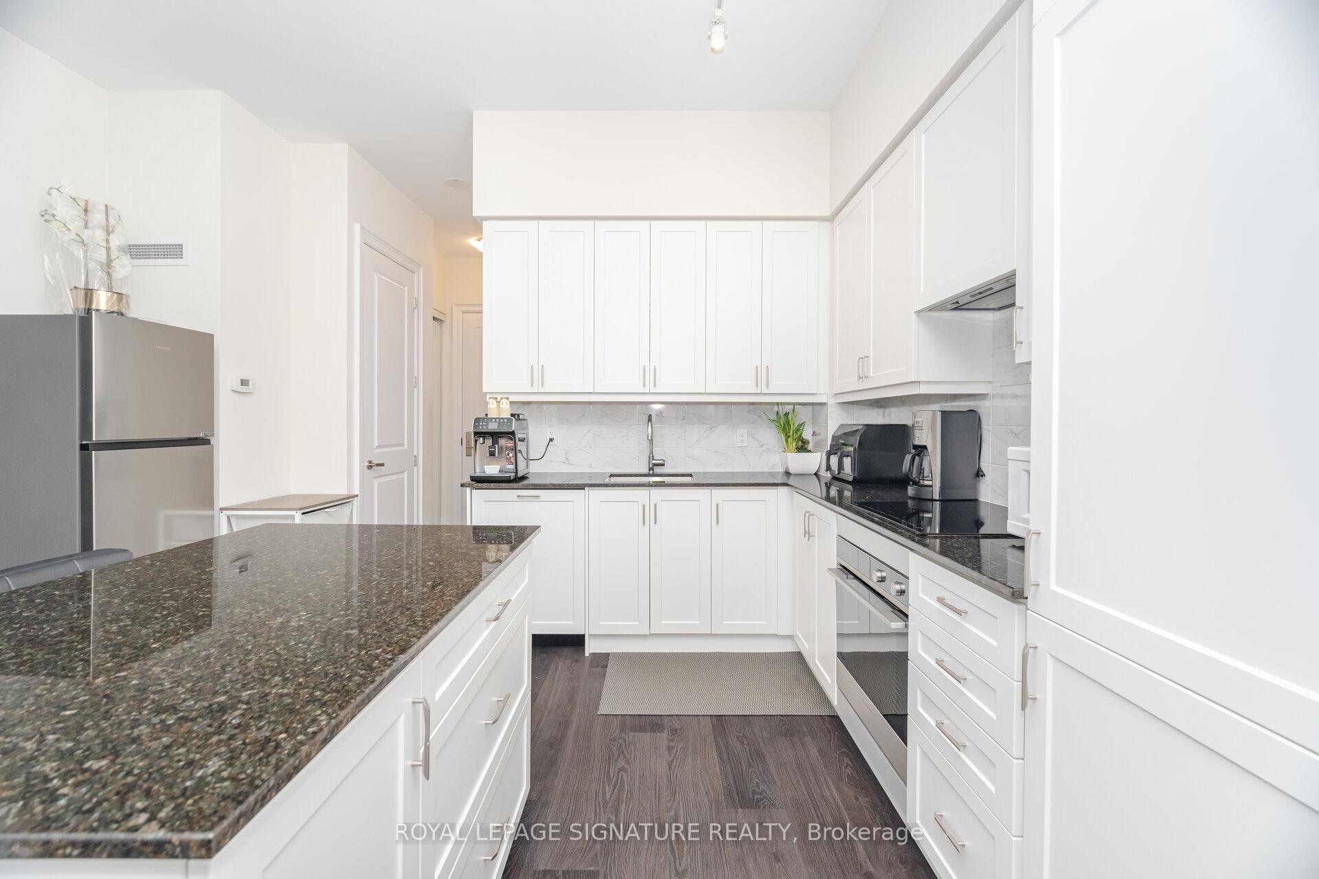 Photo 17 of Unit 121, 9075 Jane Street E, Vaughan, Concord — HOMEH