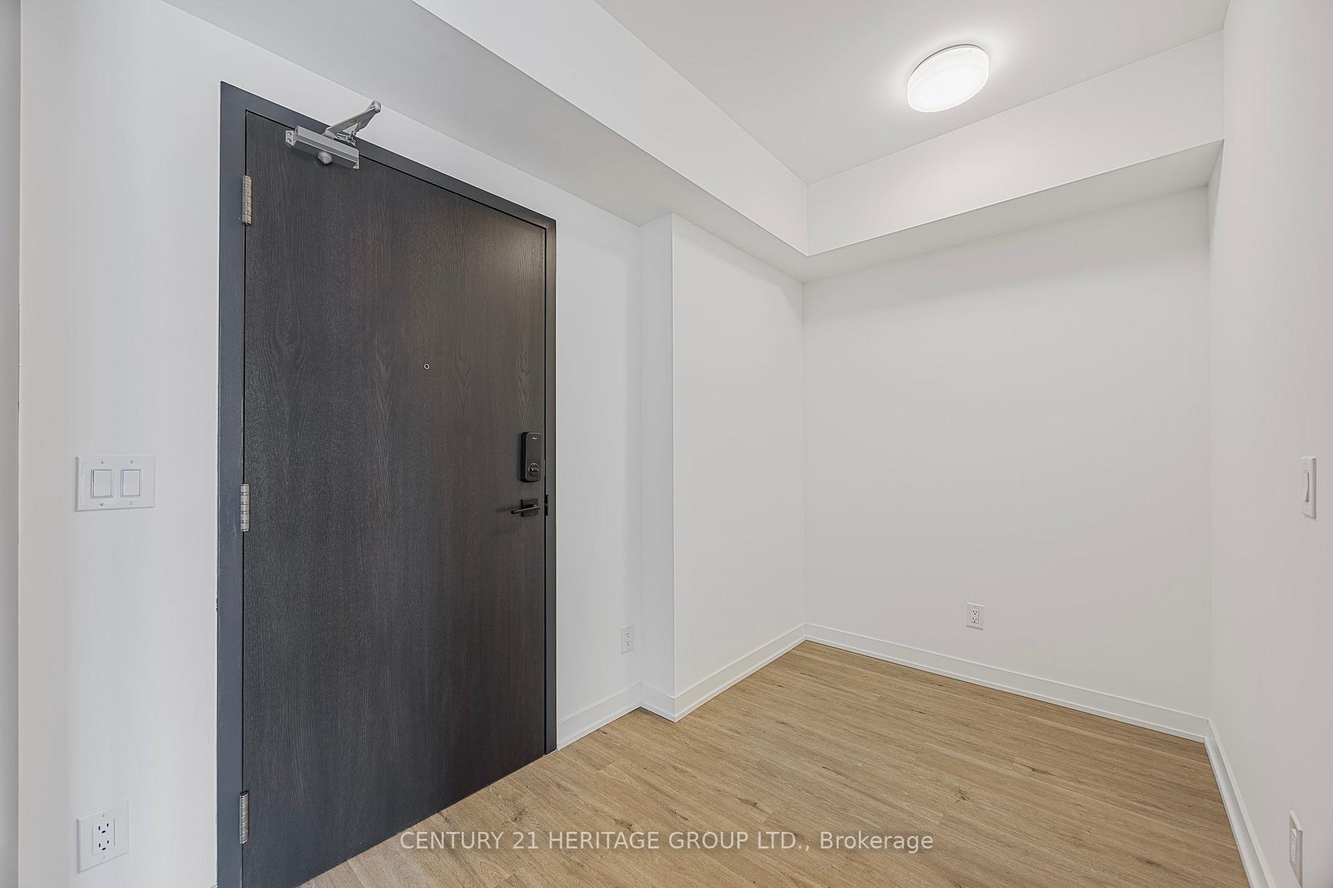 Photo 2 of Unit 304, 56 Lakeside Terrace, Barrie, Little Lake — HOMEH