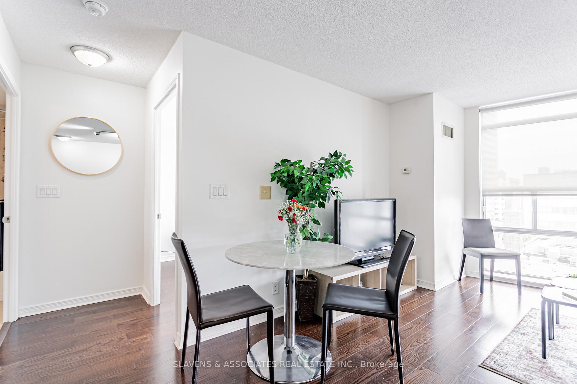 Photo 16 of Unit 607, 736 Spadina Avenue, Toronto, University — HOMEH
