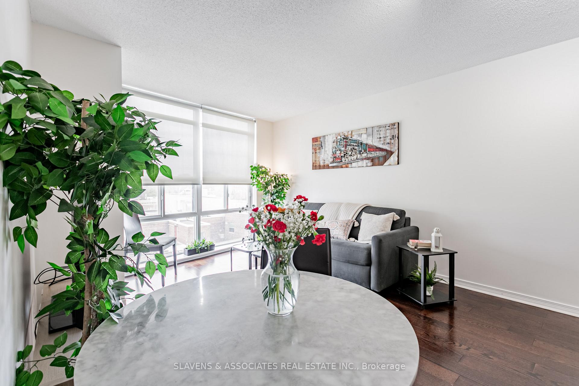 Photo 18 of Unit 607, 736 Spadina Avenue, Toronto, University — HOMEH