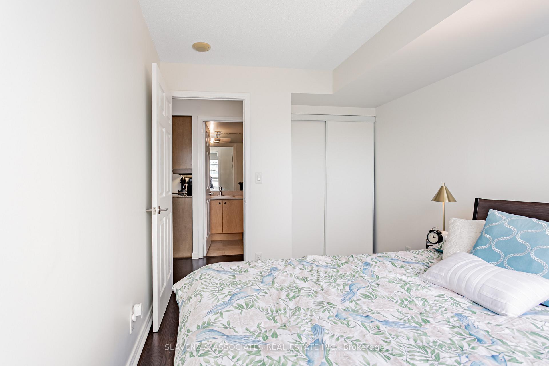 Photo 23 of Unit 607, 736 Spadina Avenue, Toronto, University — HOMEH