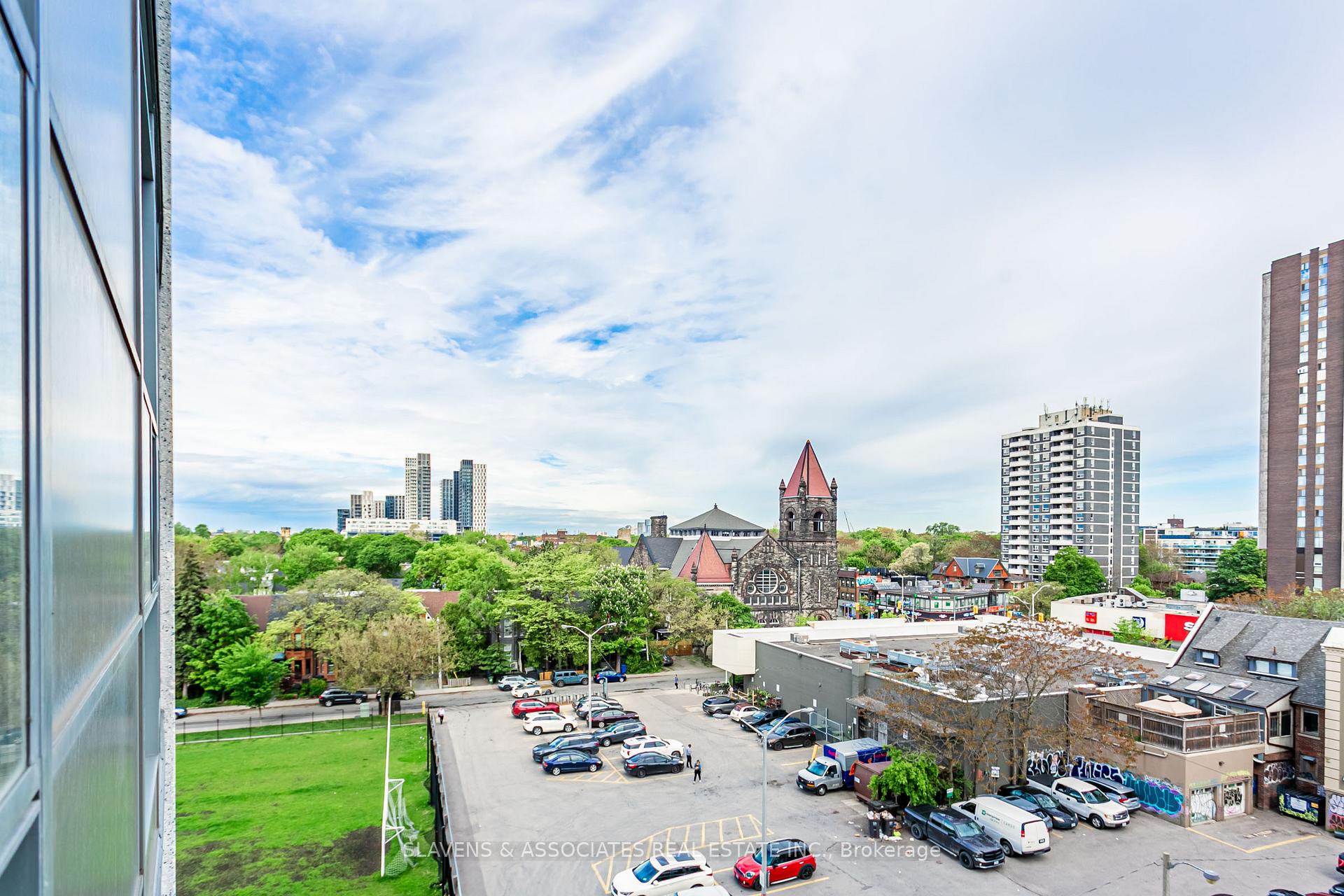 Photo 20 of Unit 607, 736 Spadina Avenue, Toronto, University — HOMEH