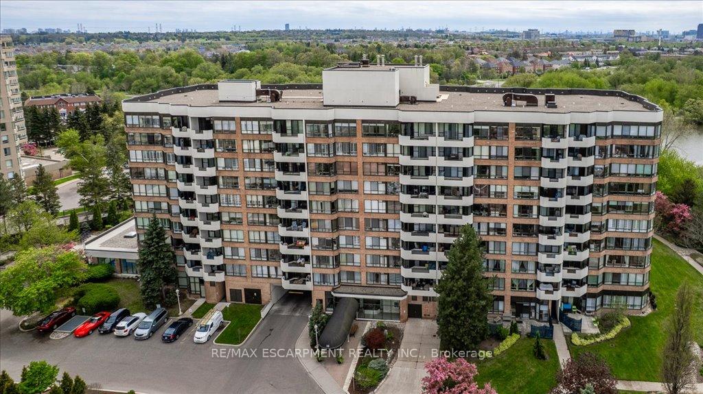 Photo 3 of Unit 210, 55 Austin Drive, Markham, Markville — HOMEH