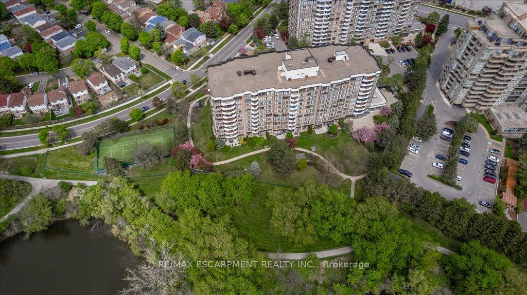 Photo 9 of Unit 210, 55 Austin Drive, Markham, Markville — HOMEH